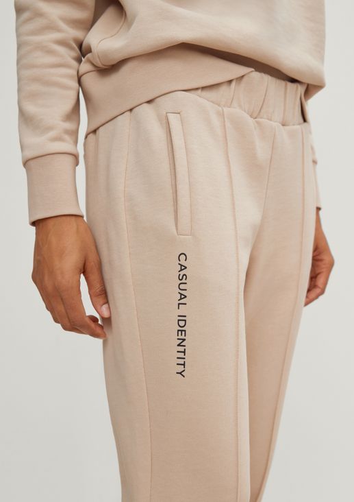 Tracksuit bottoms with a waist pleat from comma