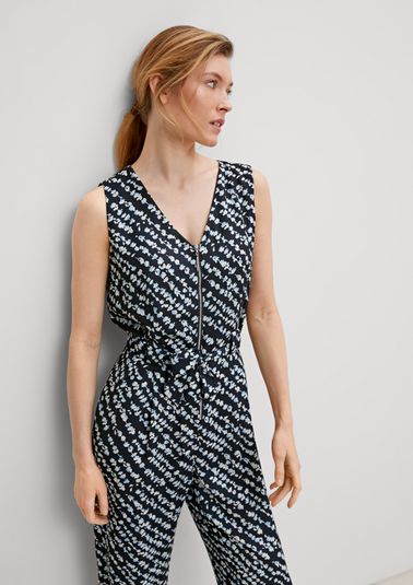 Jumpsuit with an all-over print from comma