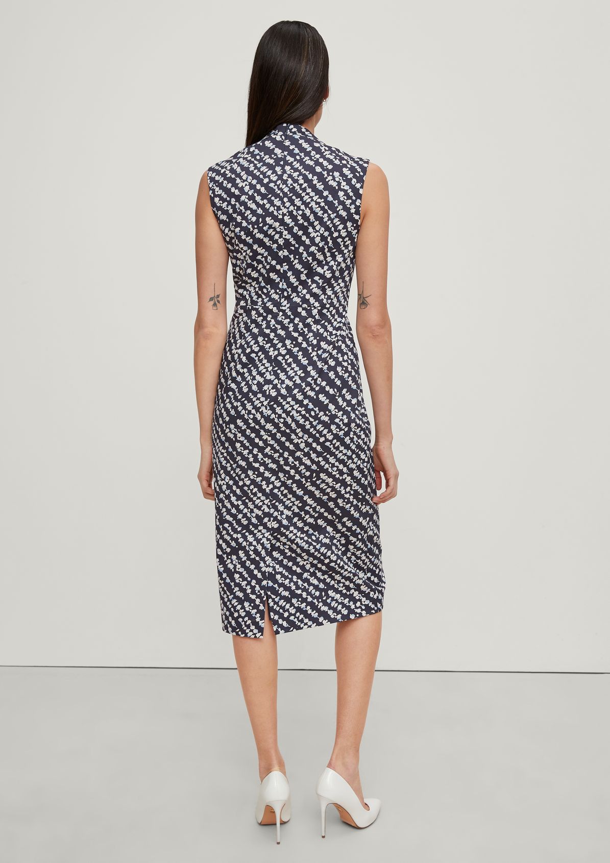 Sheath dress with all-over pattern from comma