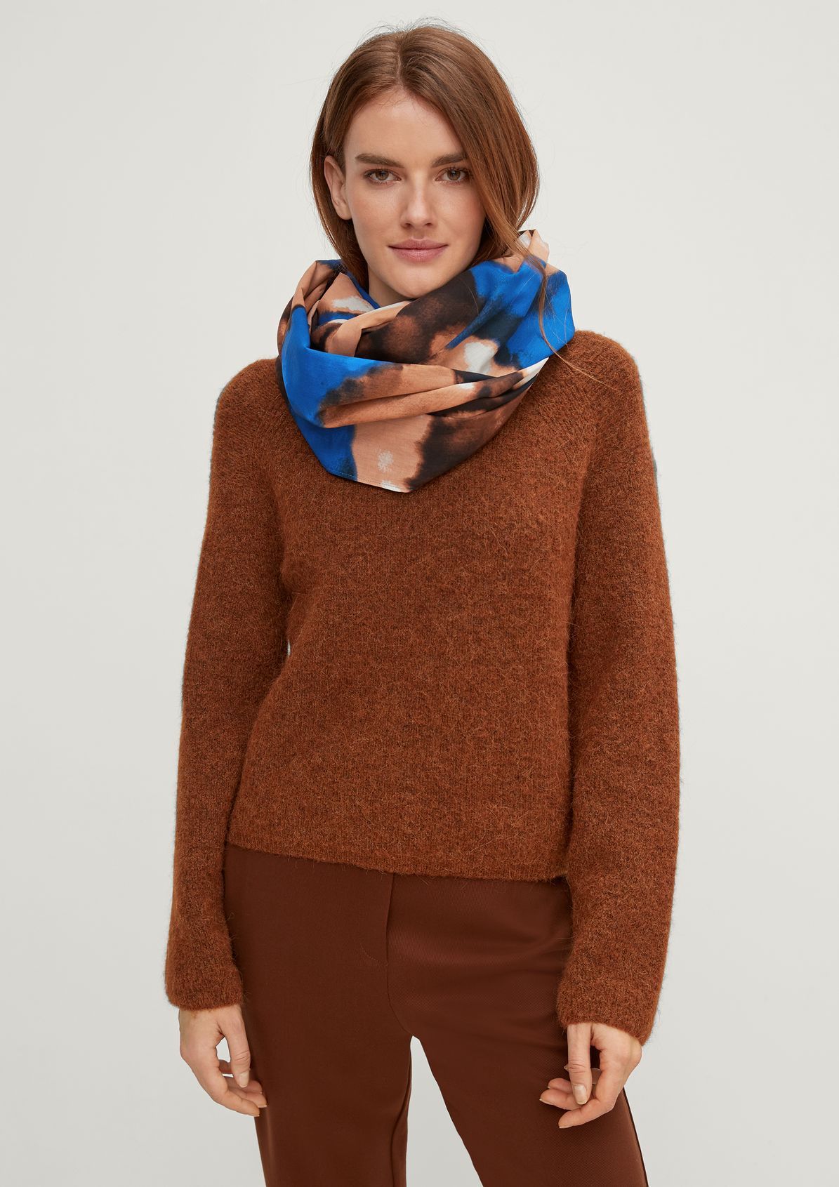 Patterned snood from comma