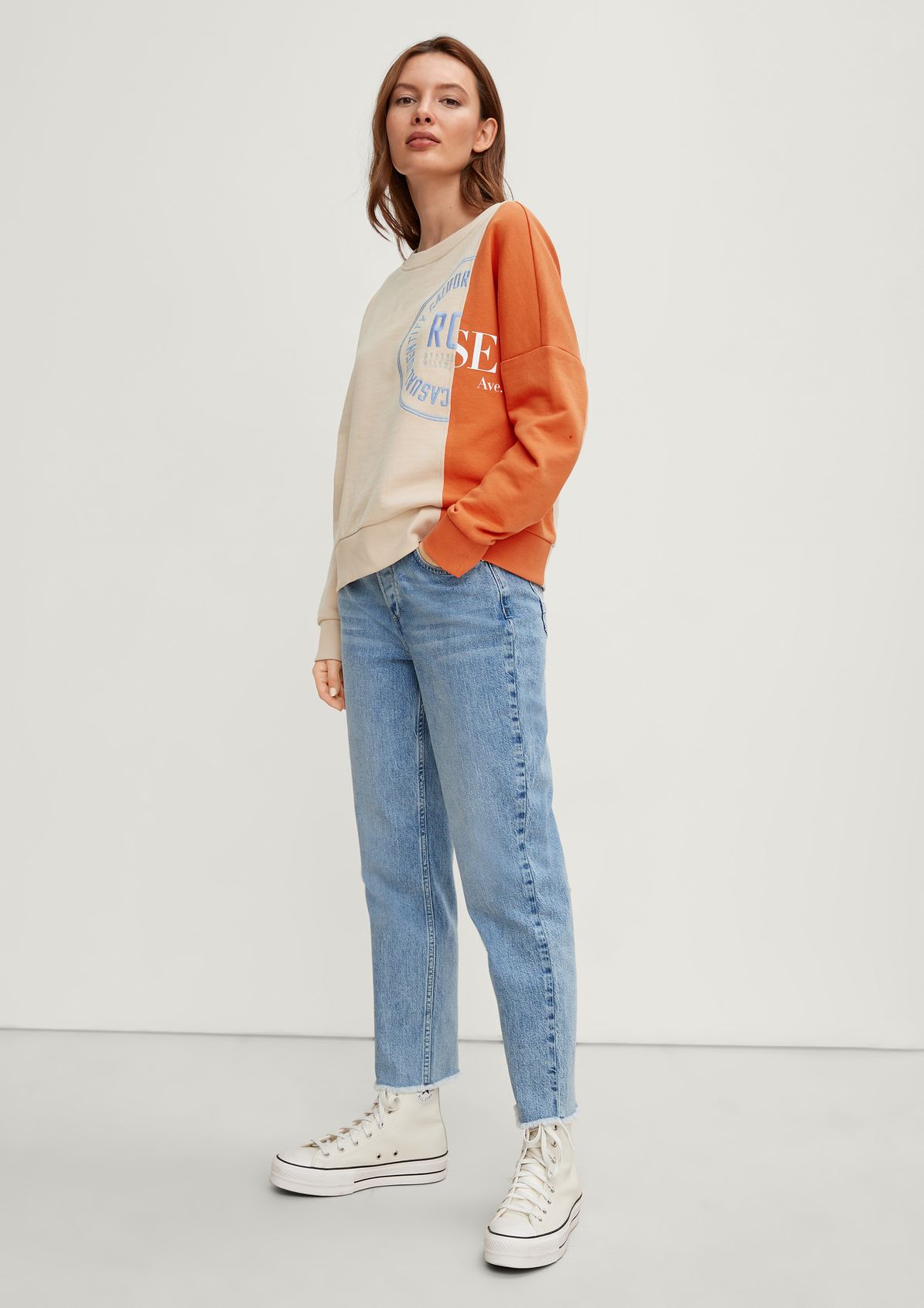 Sweatshirt with colour blocking from comma