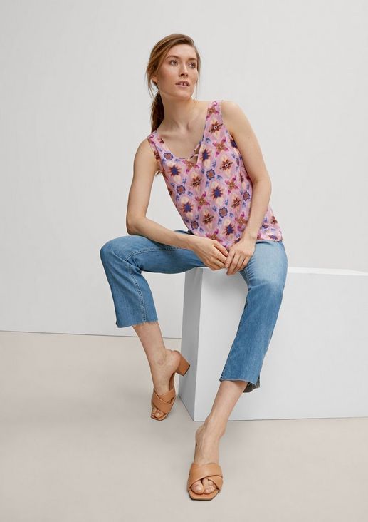 V-neck viscose top from comma