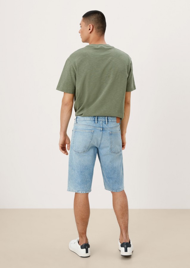 Men Bermuda Shorts | Relaxed: denim Bermudas with a garment wash - KL21005