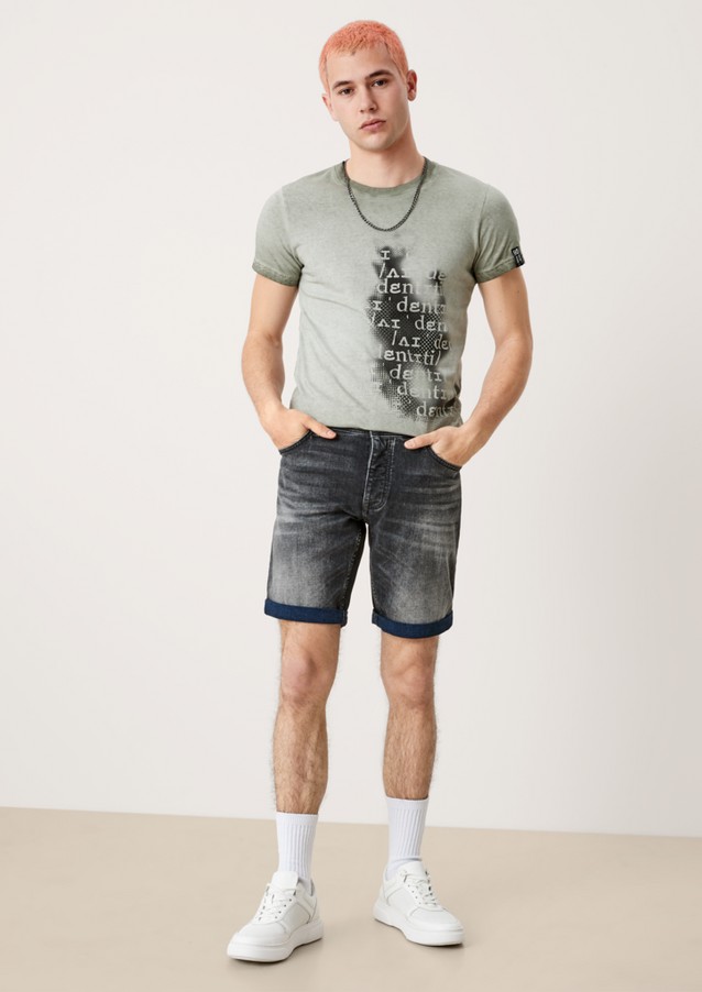 Men Bermuda Shorts | Regular fit: denim shorts with a contrasting colour - KY83988