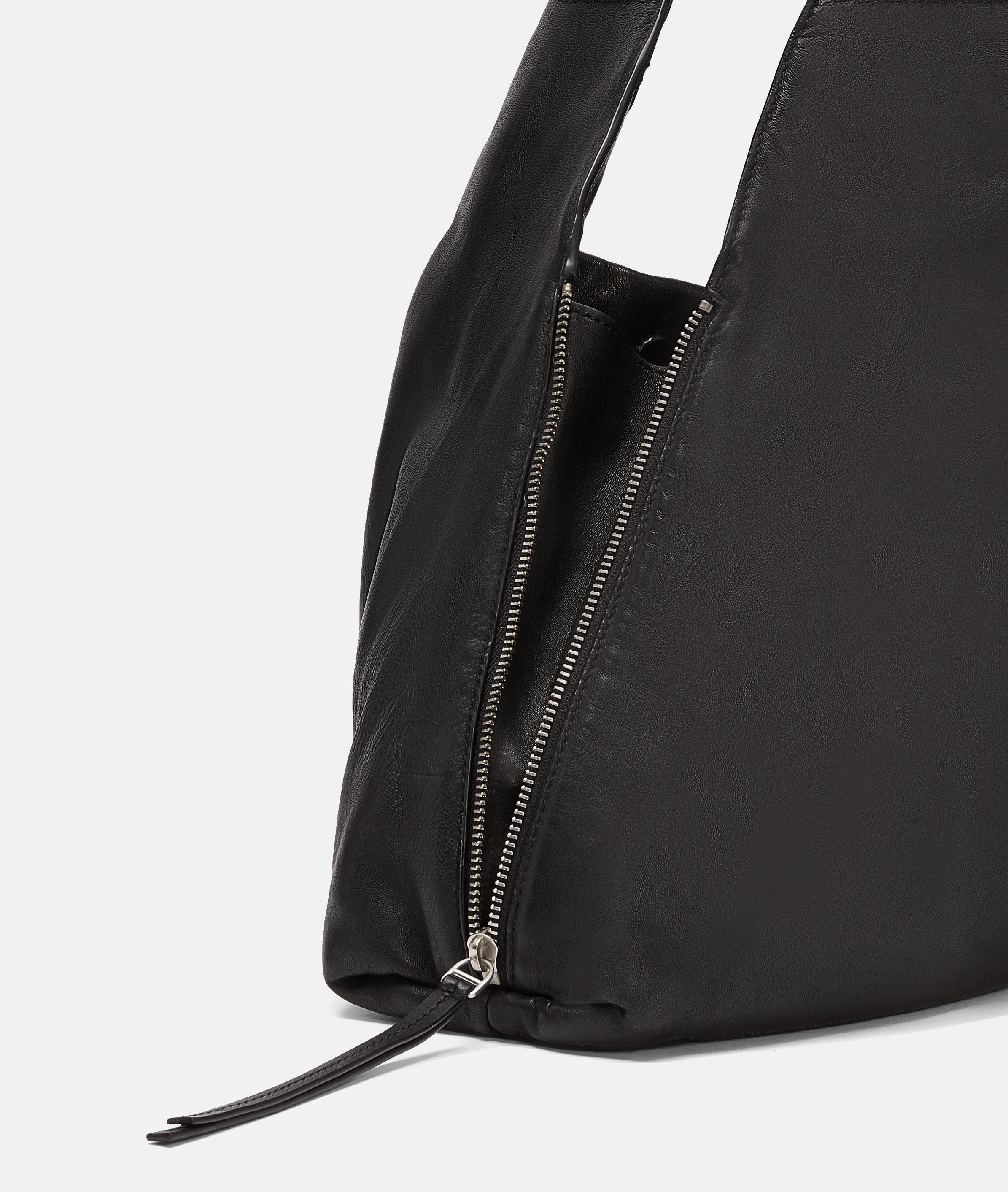 Scarlet Satchel L