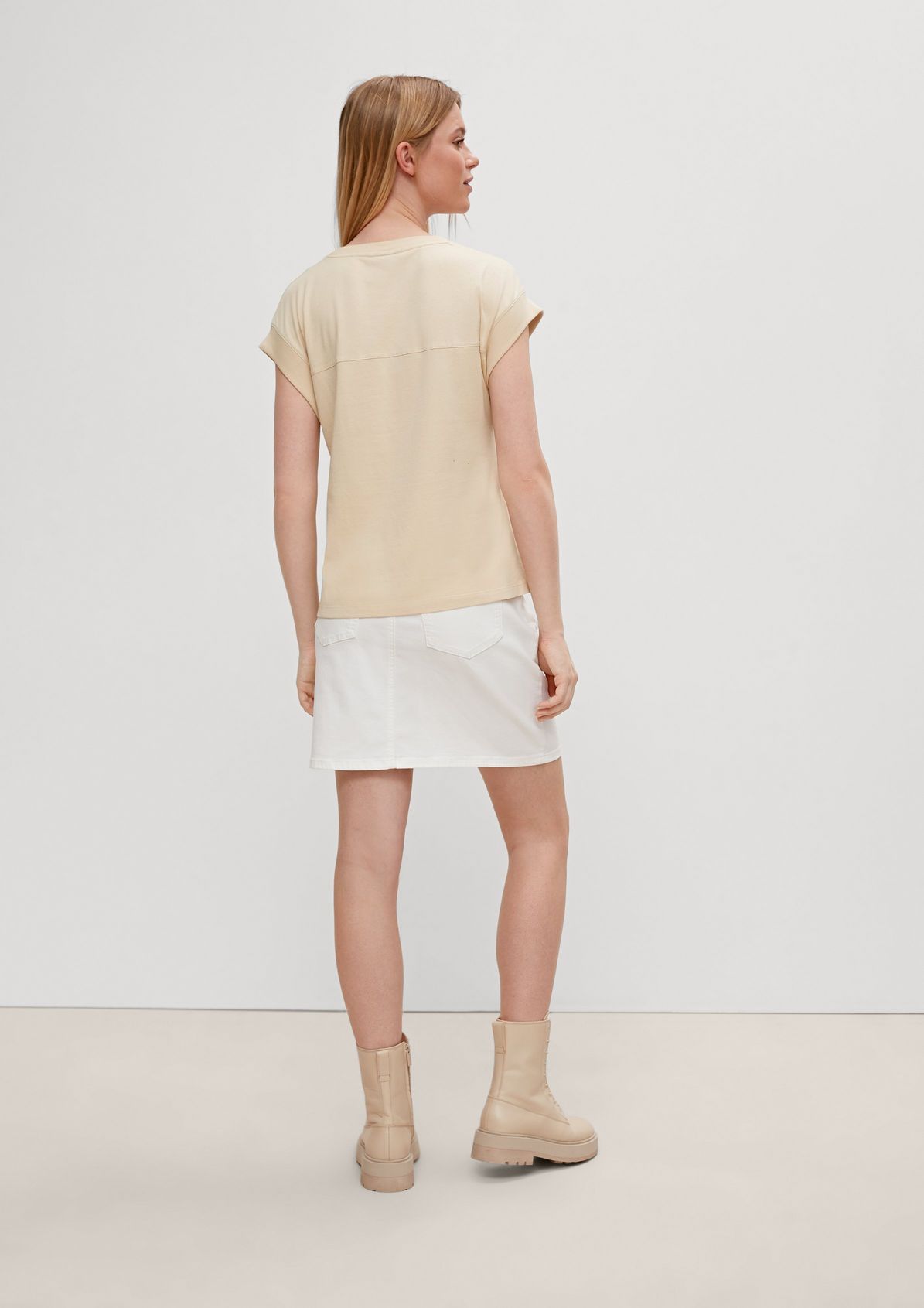 Embroidered top from comma