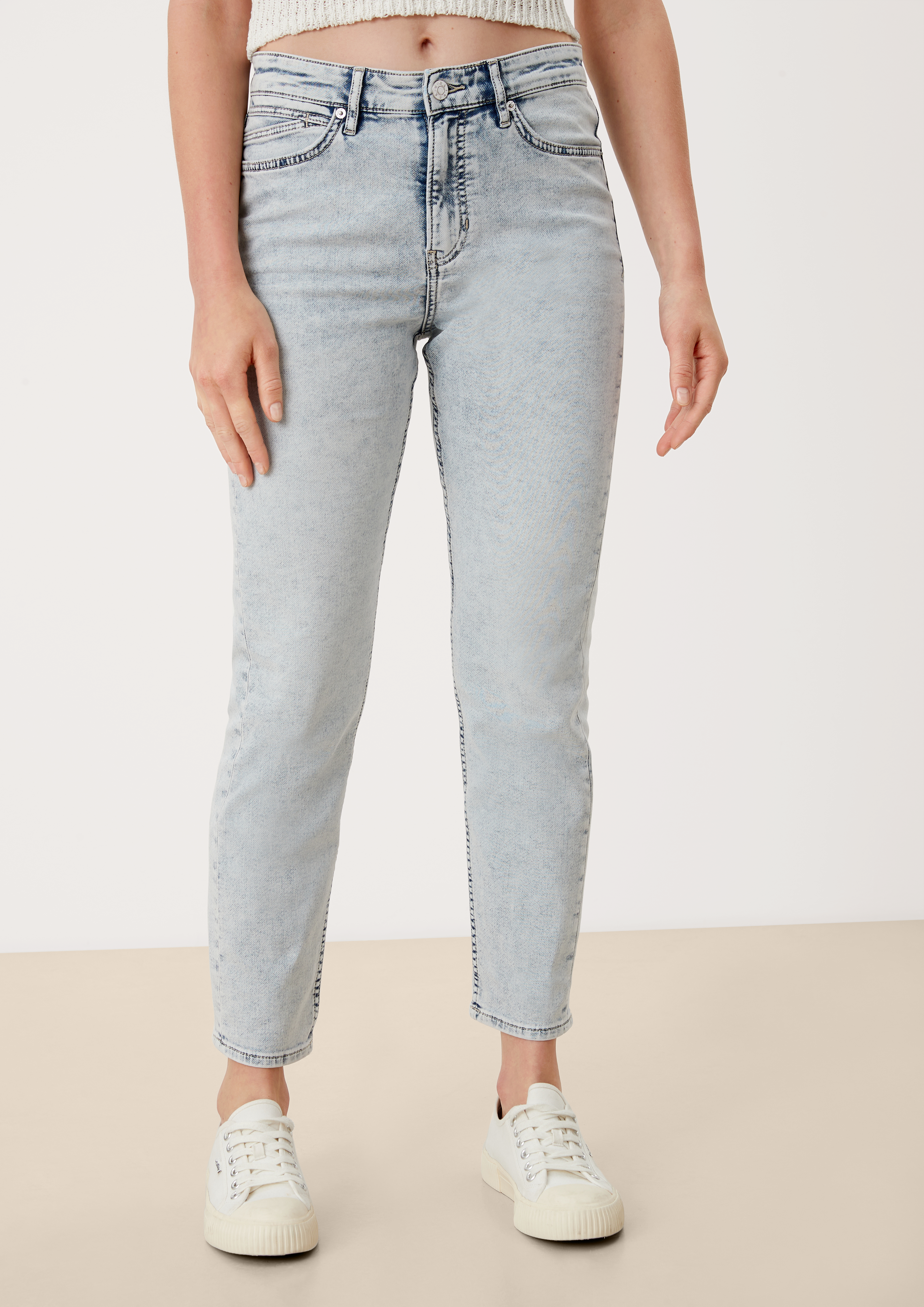 Denim trousers