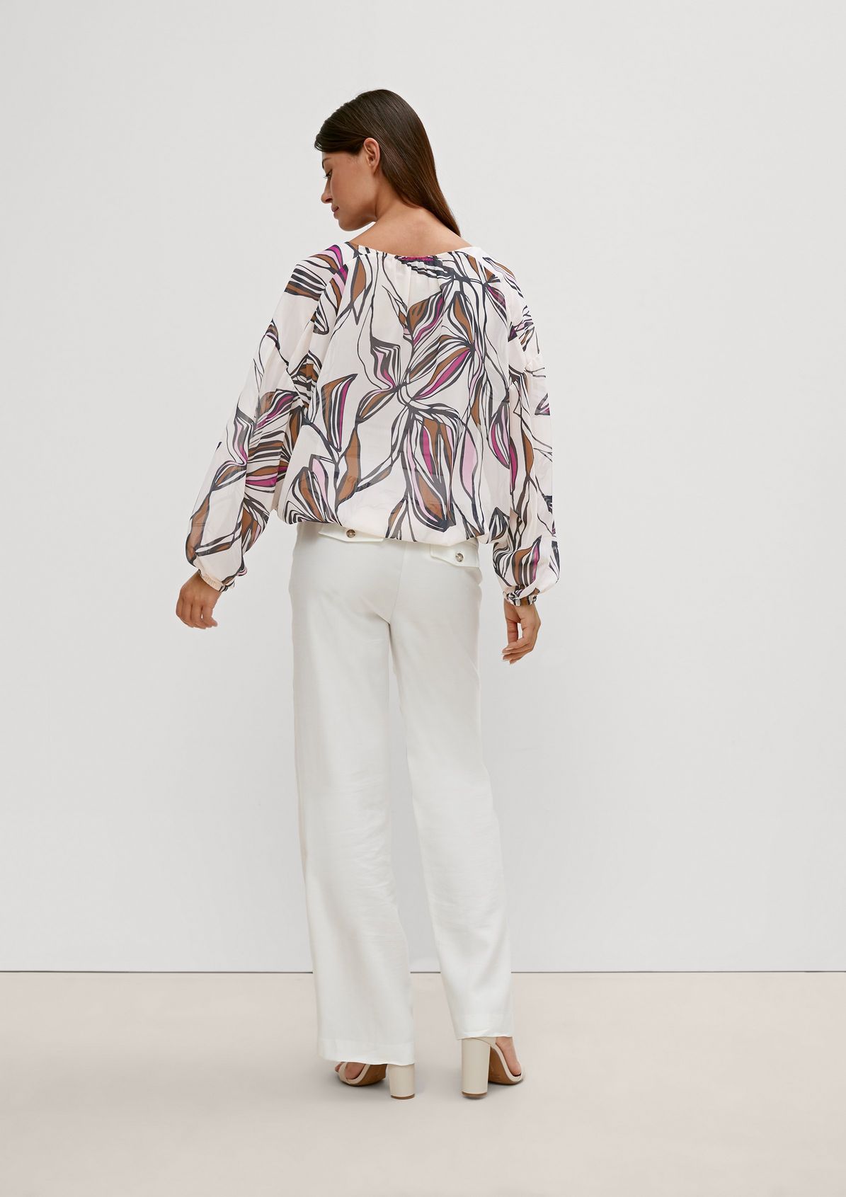 Blouse with an all-over print from comma