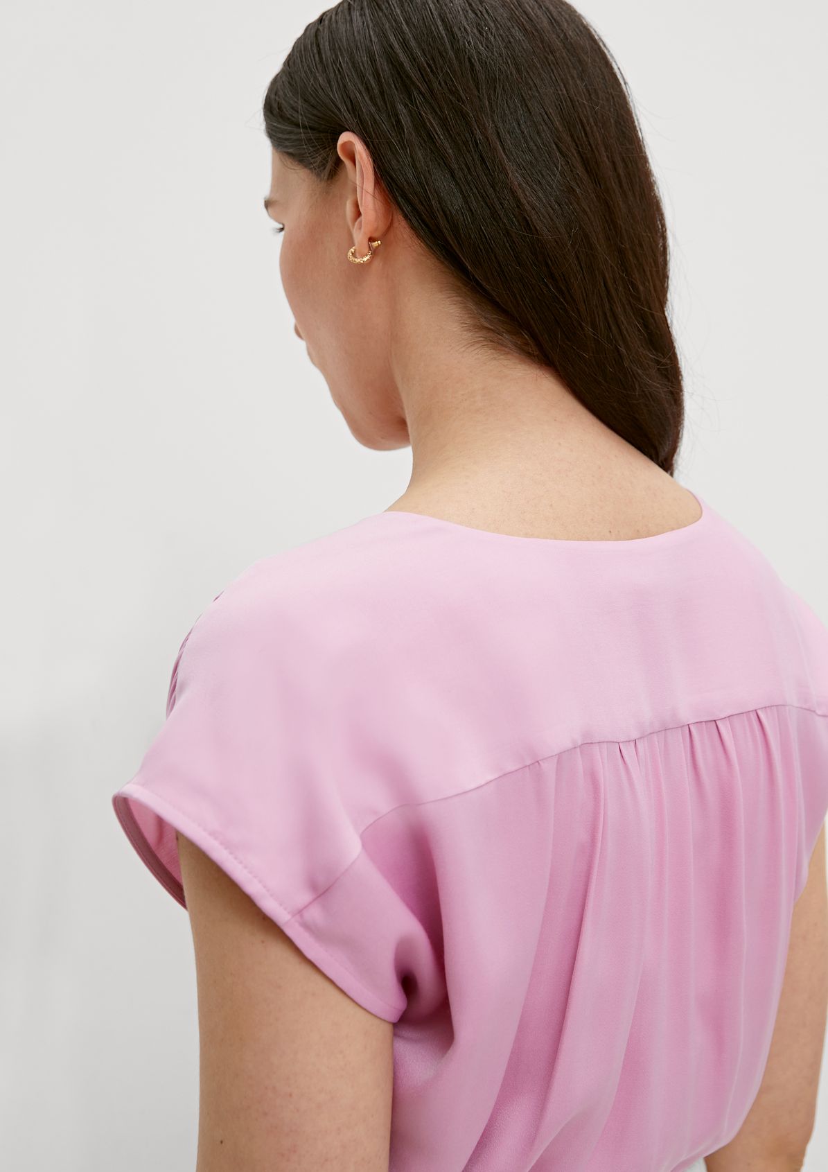 Satin blouse in a viscose blend from comma