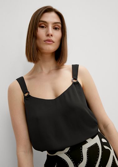Top with a back neckline from comma