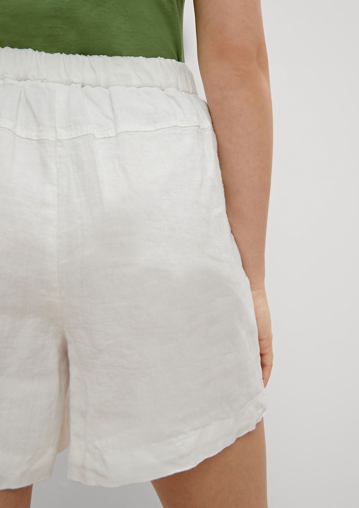 Regular: Shorts aus Leinen 