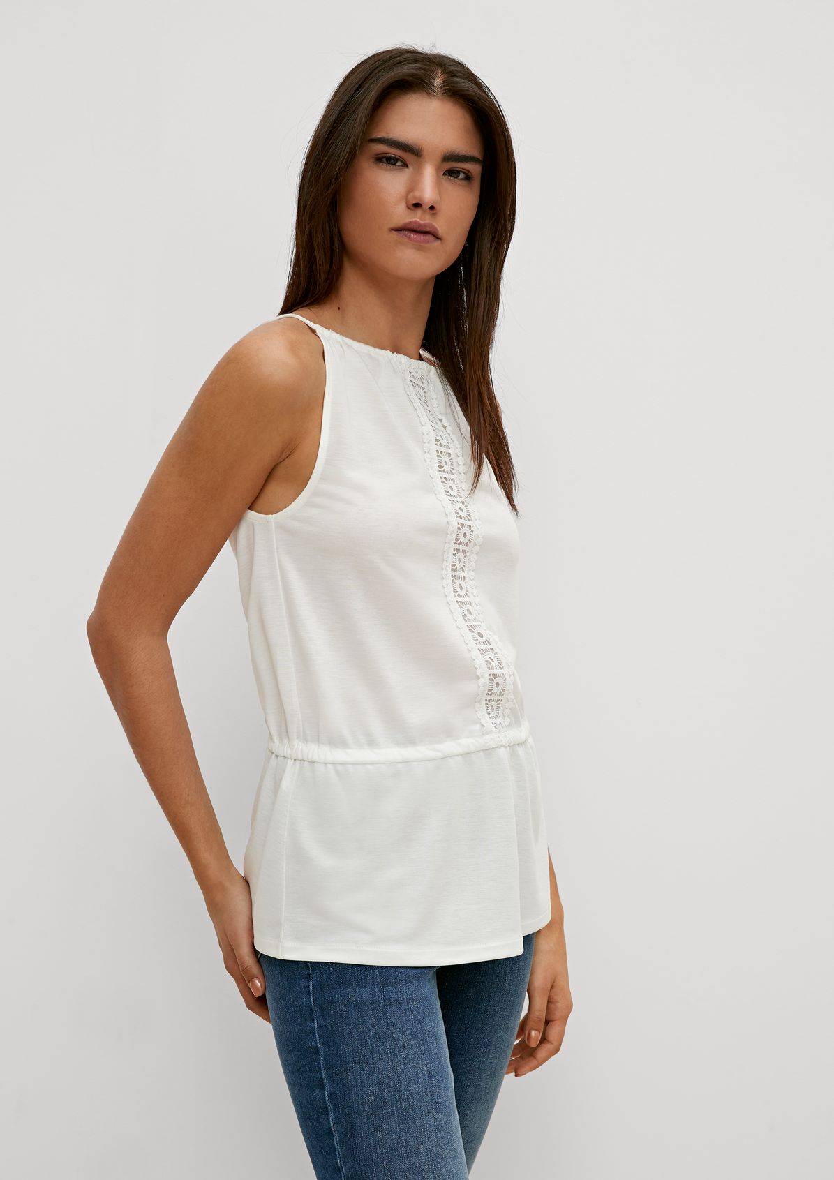 Top with lace details from comma