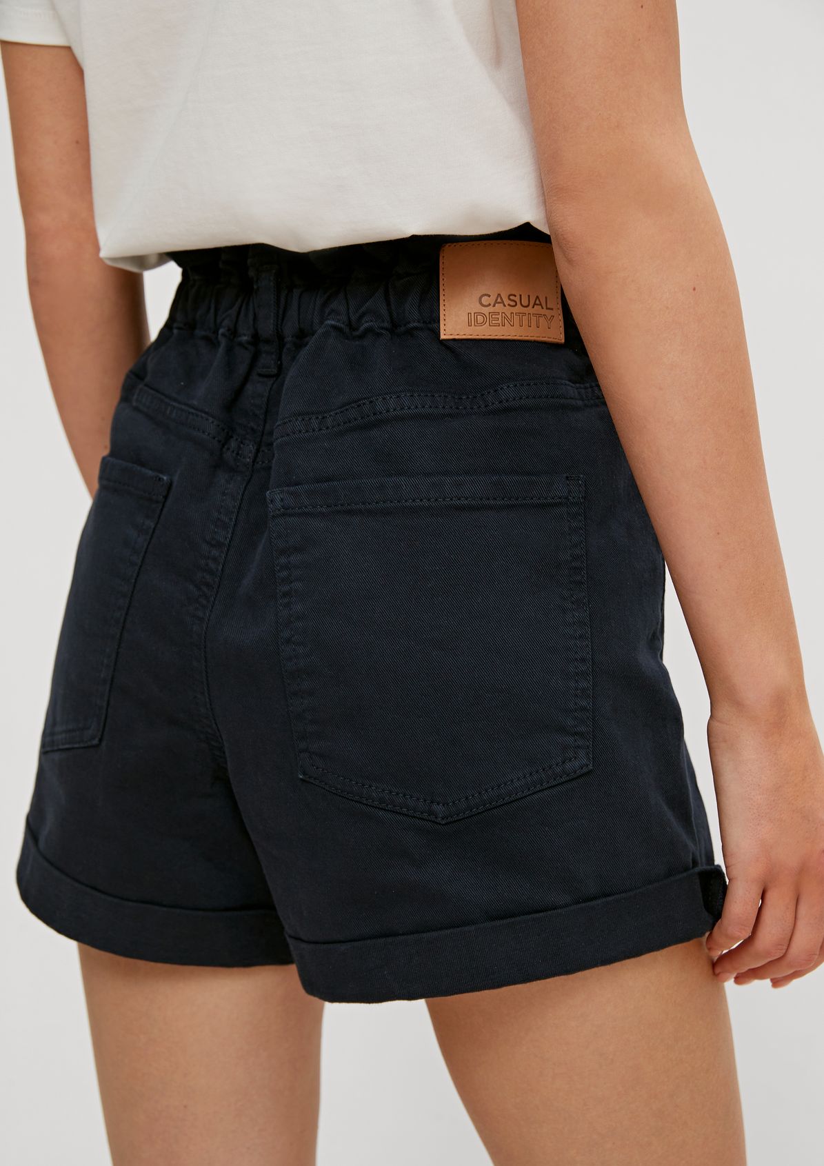 Shorts mit Paperbag-Bund 