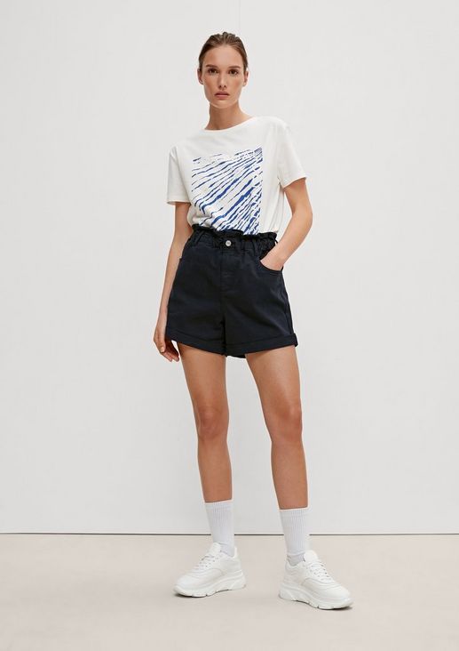 shorts with a paperbag waistband from comma