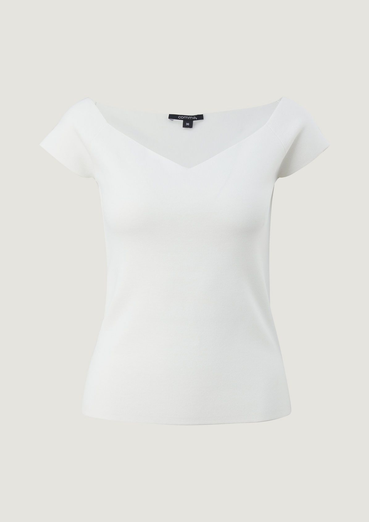 Top with a heart neckline from comma