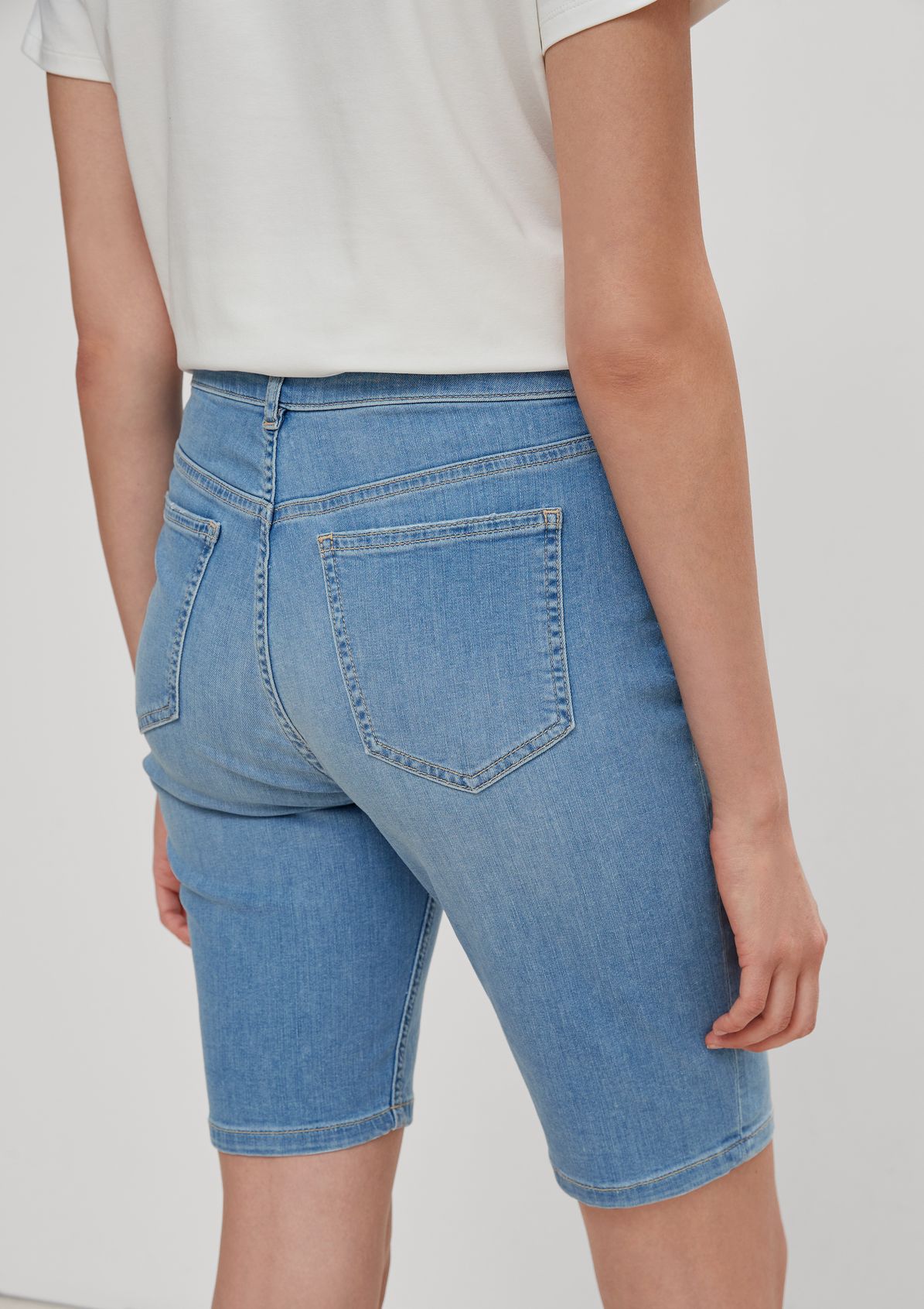 Skinny : bermuda en jean légèrement délavé de Comma