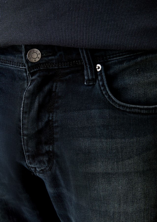 Men Jeans | Slim: jeans with a tapered leg - BJ76931