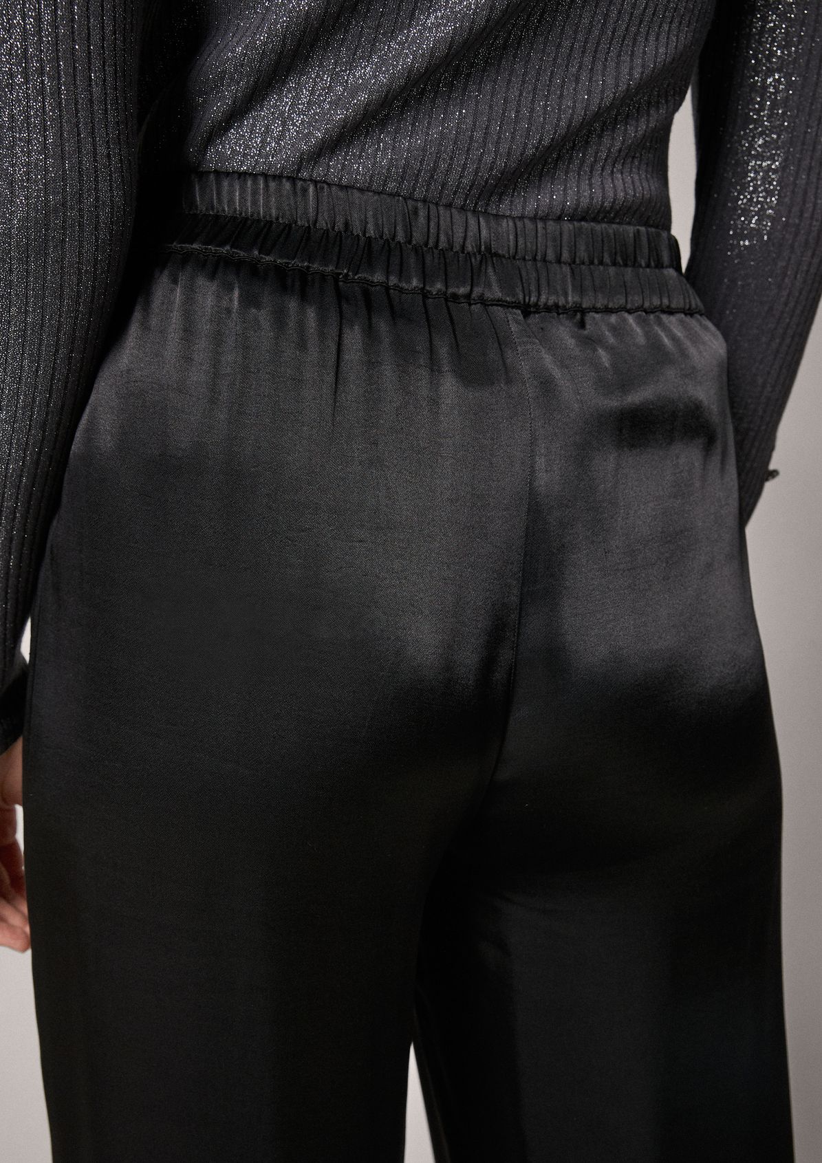 Loose-fitting trousers with an elasticated waistband from comma