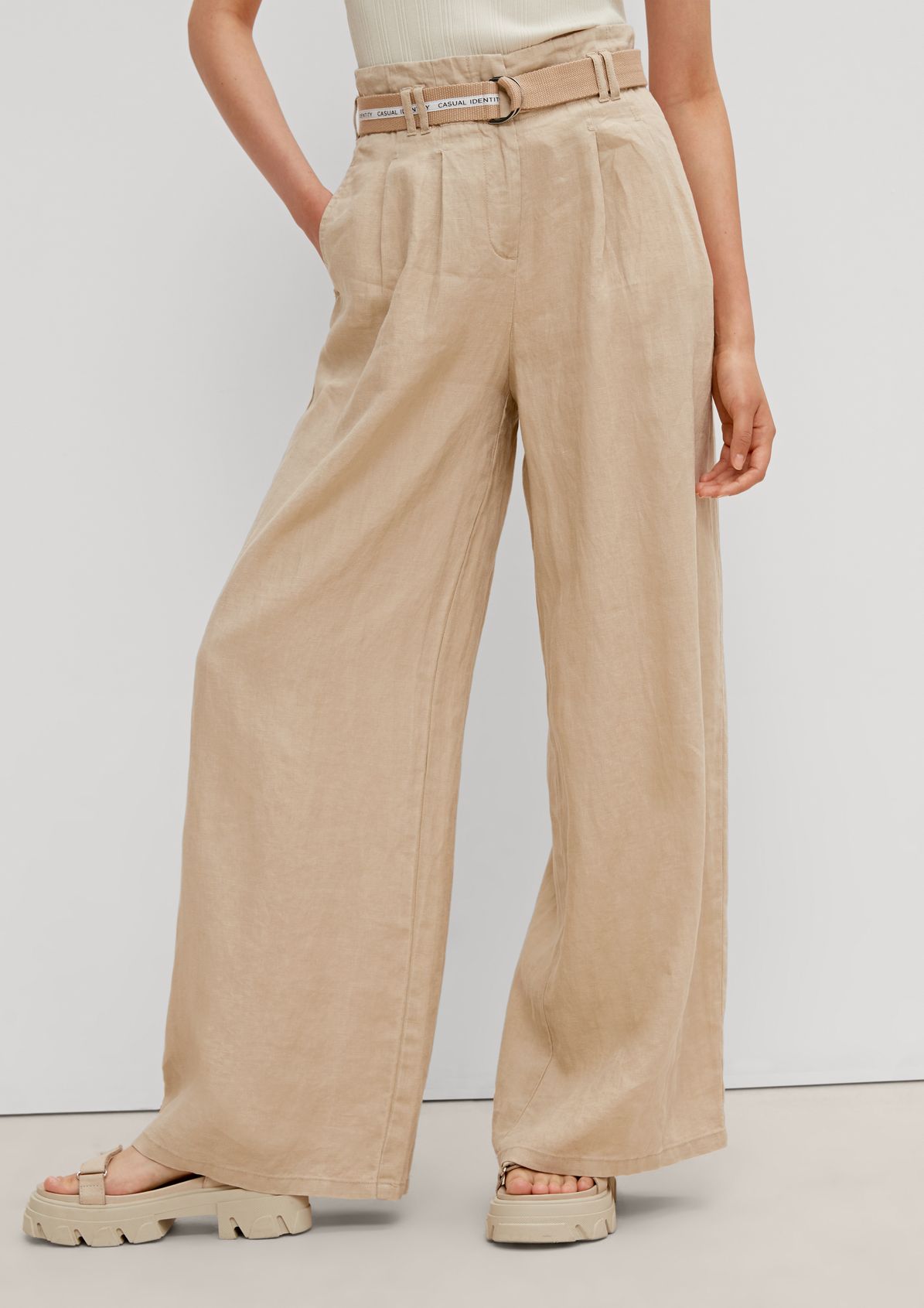 Regular: pantalon en lin de style Marlene de Comma