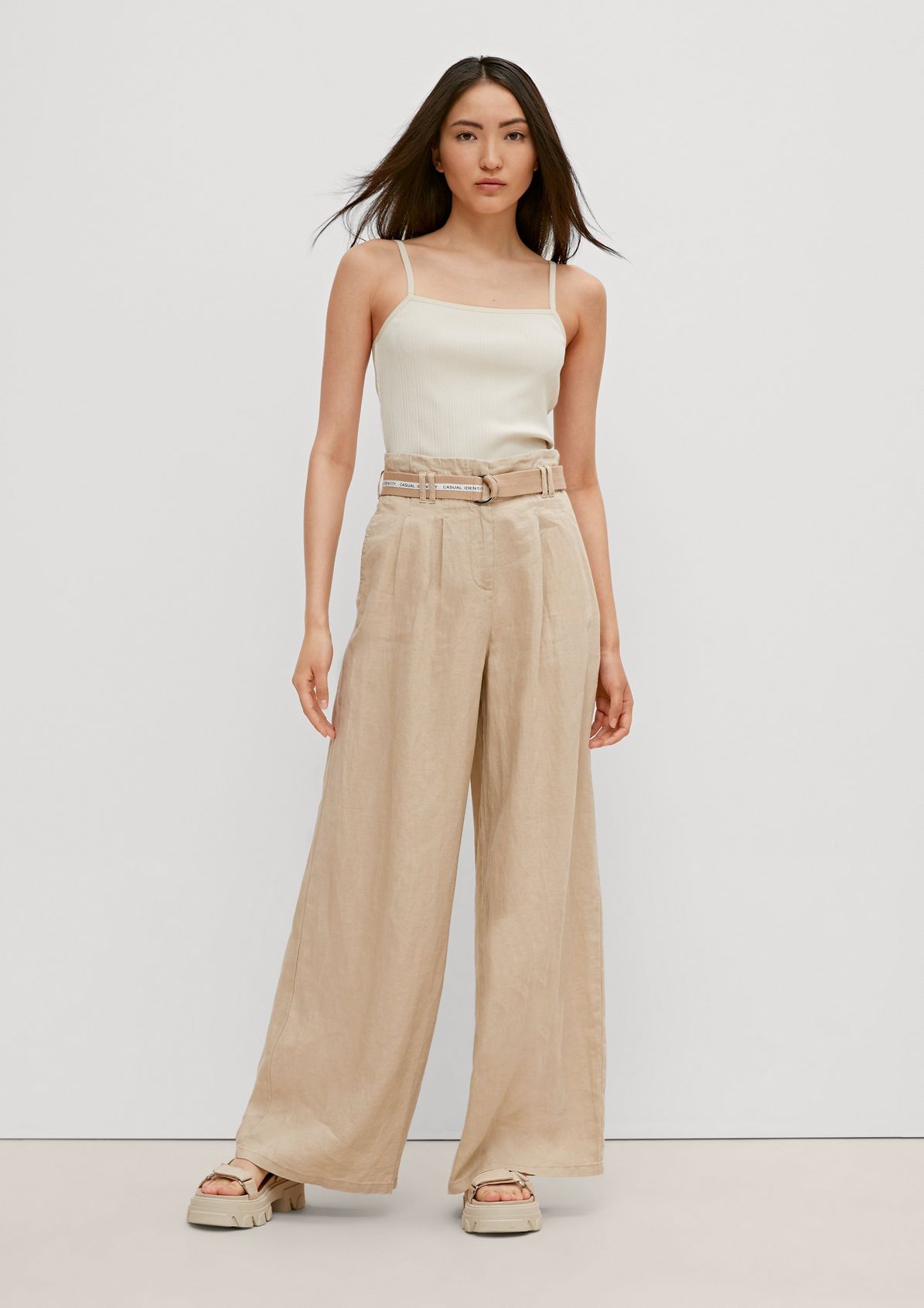 Regular fit: Marlene-style linen trousers from comma