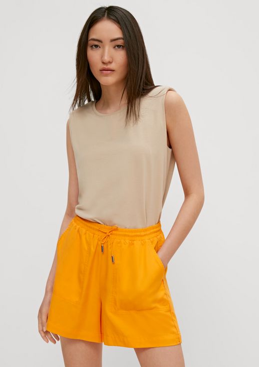 Loose fit: shorts with an elasticated waistband from comma