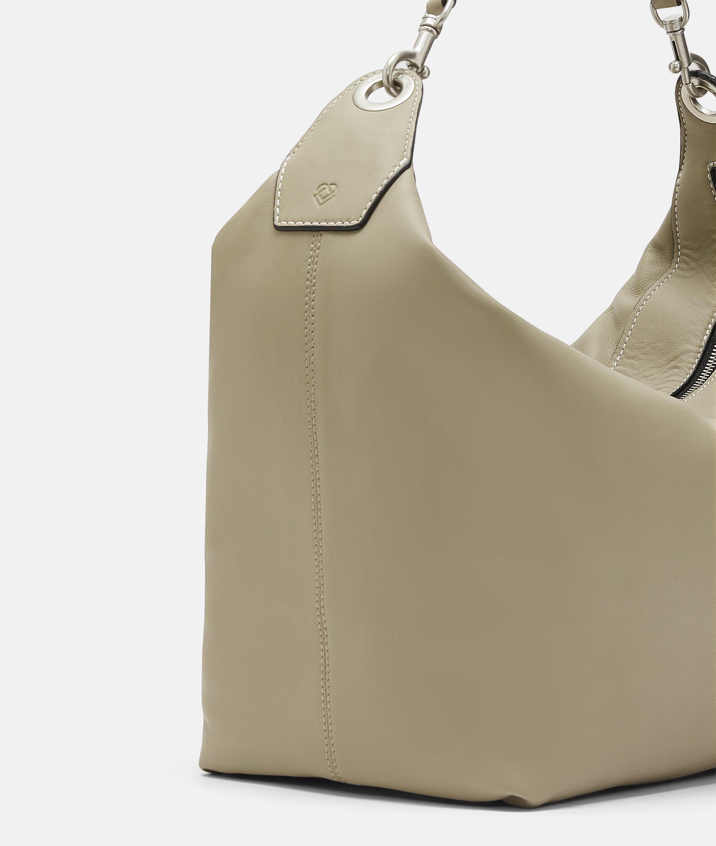Liza Hobo L
