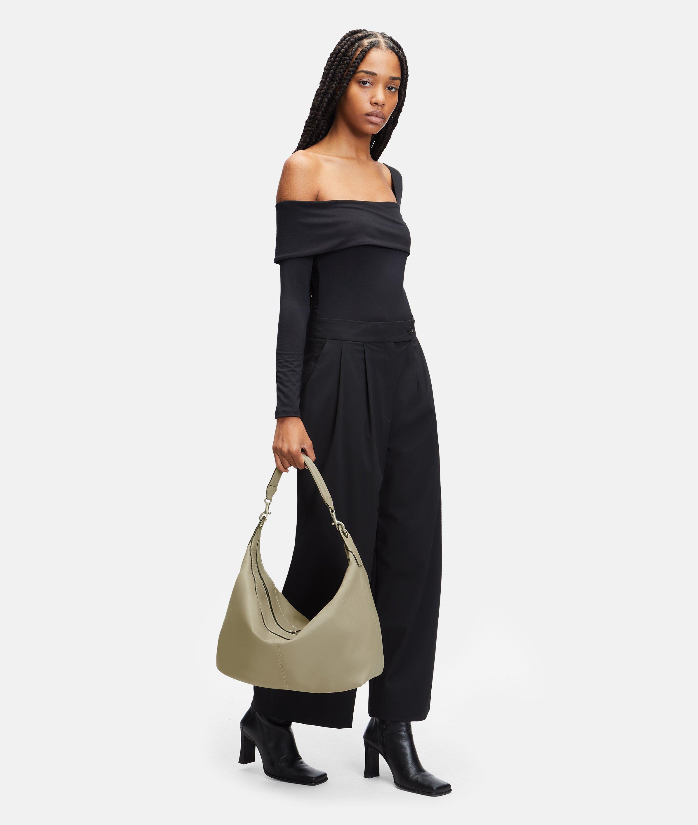 Liza Hobo L