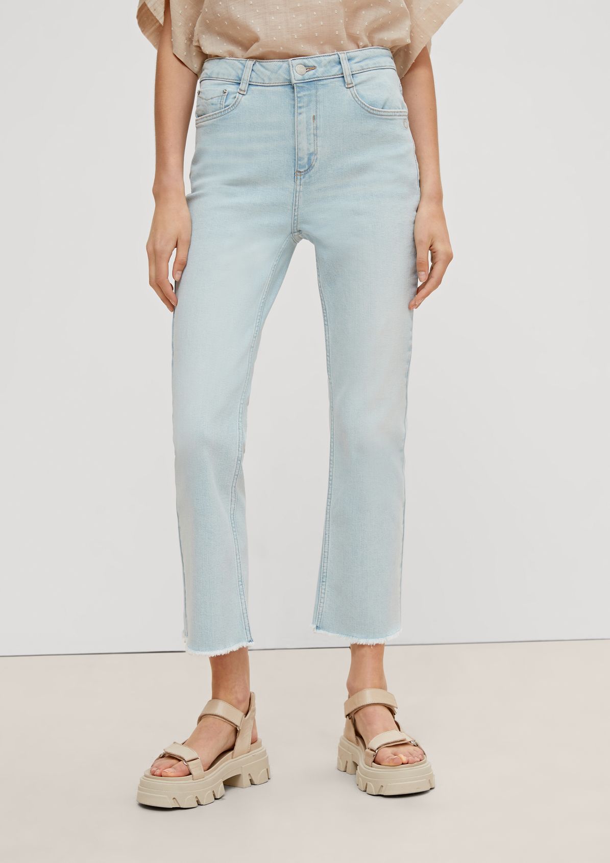 Regular fit: jeans with frayed hems from comma