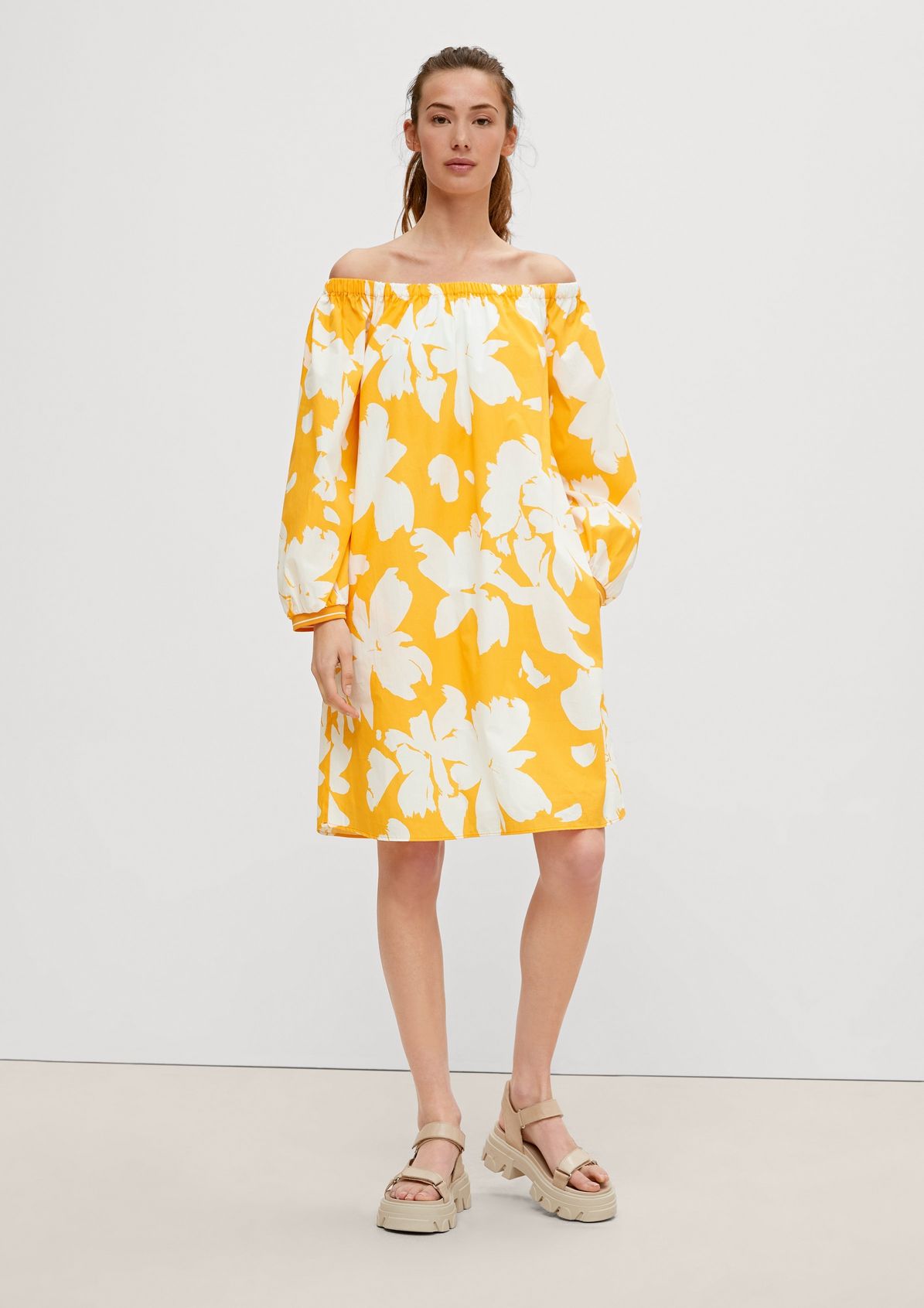 Dress with 3/4-length sleeves from comma