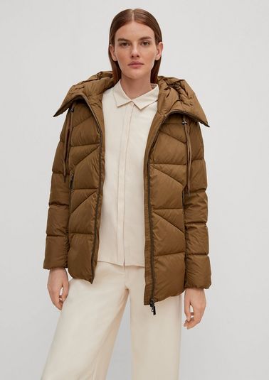 Down jacket with distinctive quilting from comma