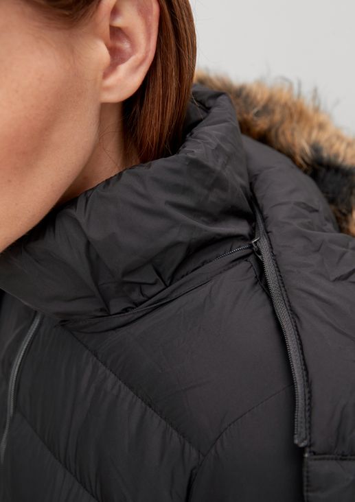 Quilted coat with detachable hood from comma