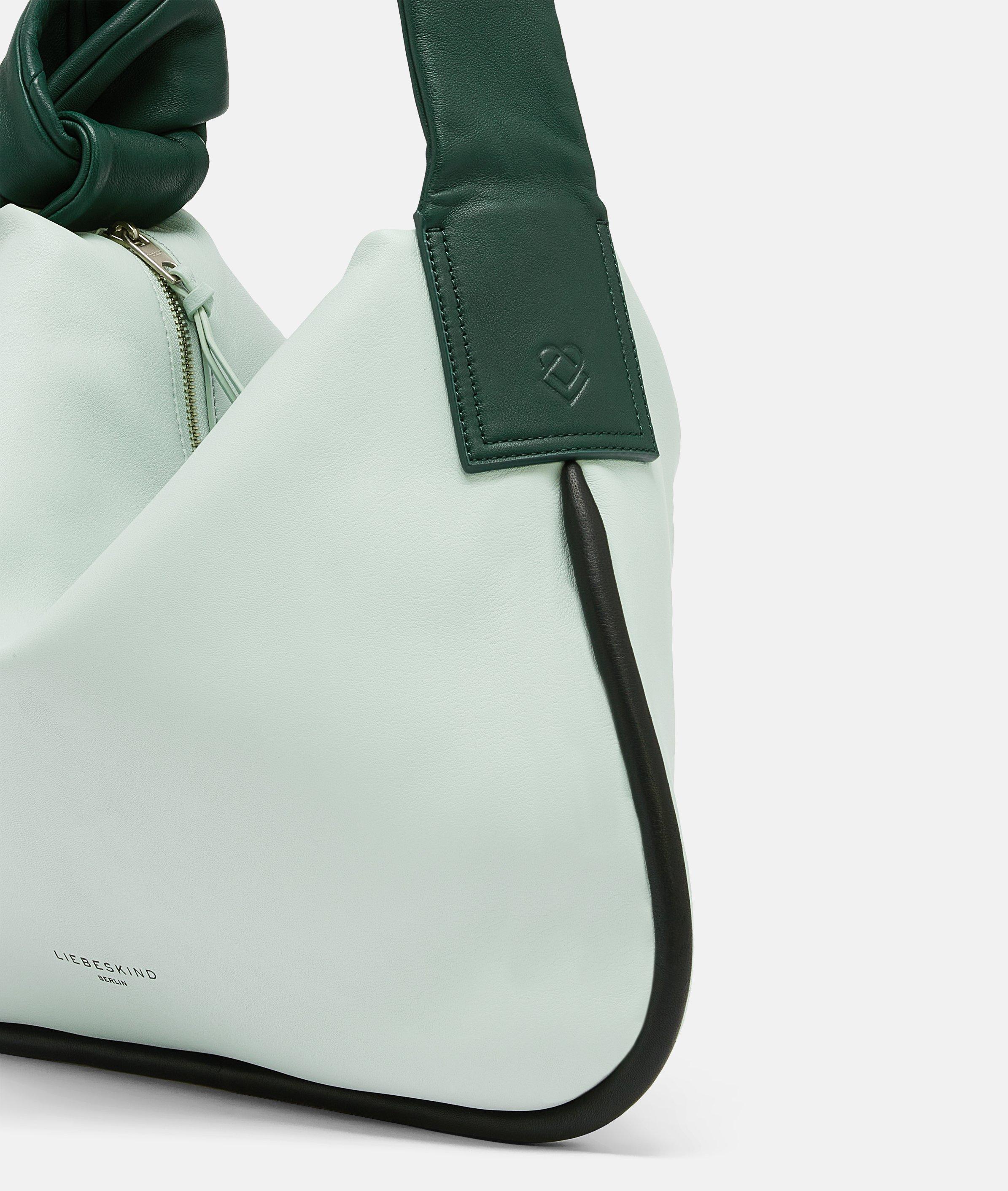 Erin Hobo L