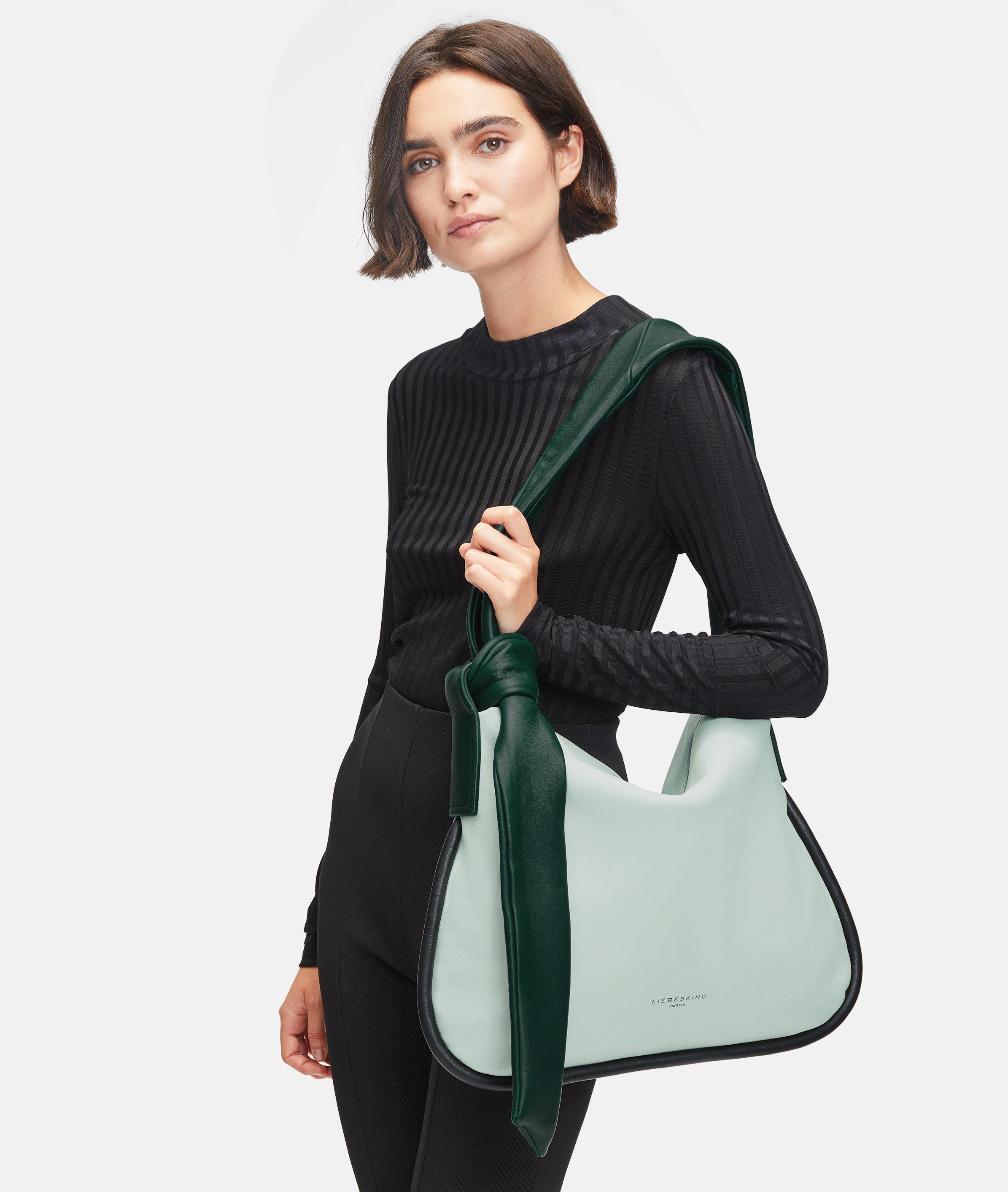 Erin Hobo L