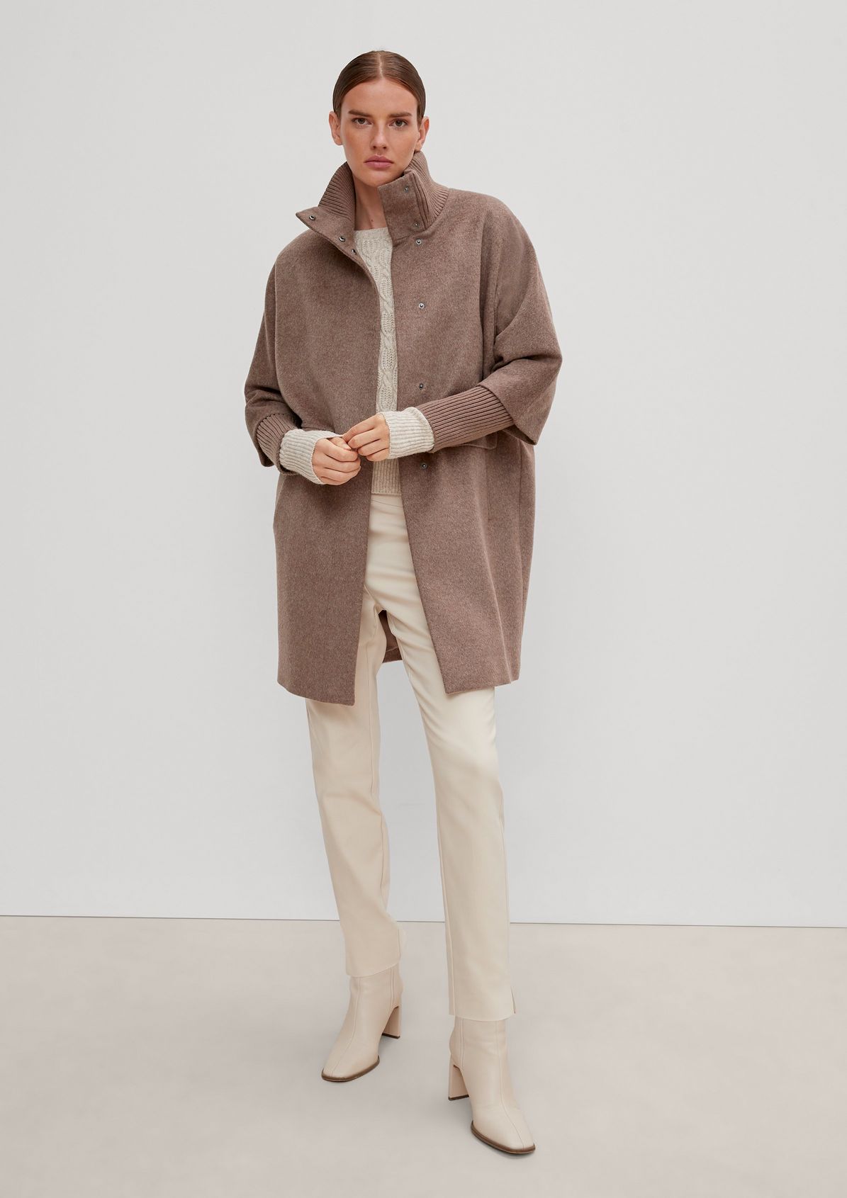 Manteau en laine à larges bordures en maille côtelée de Comma