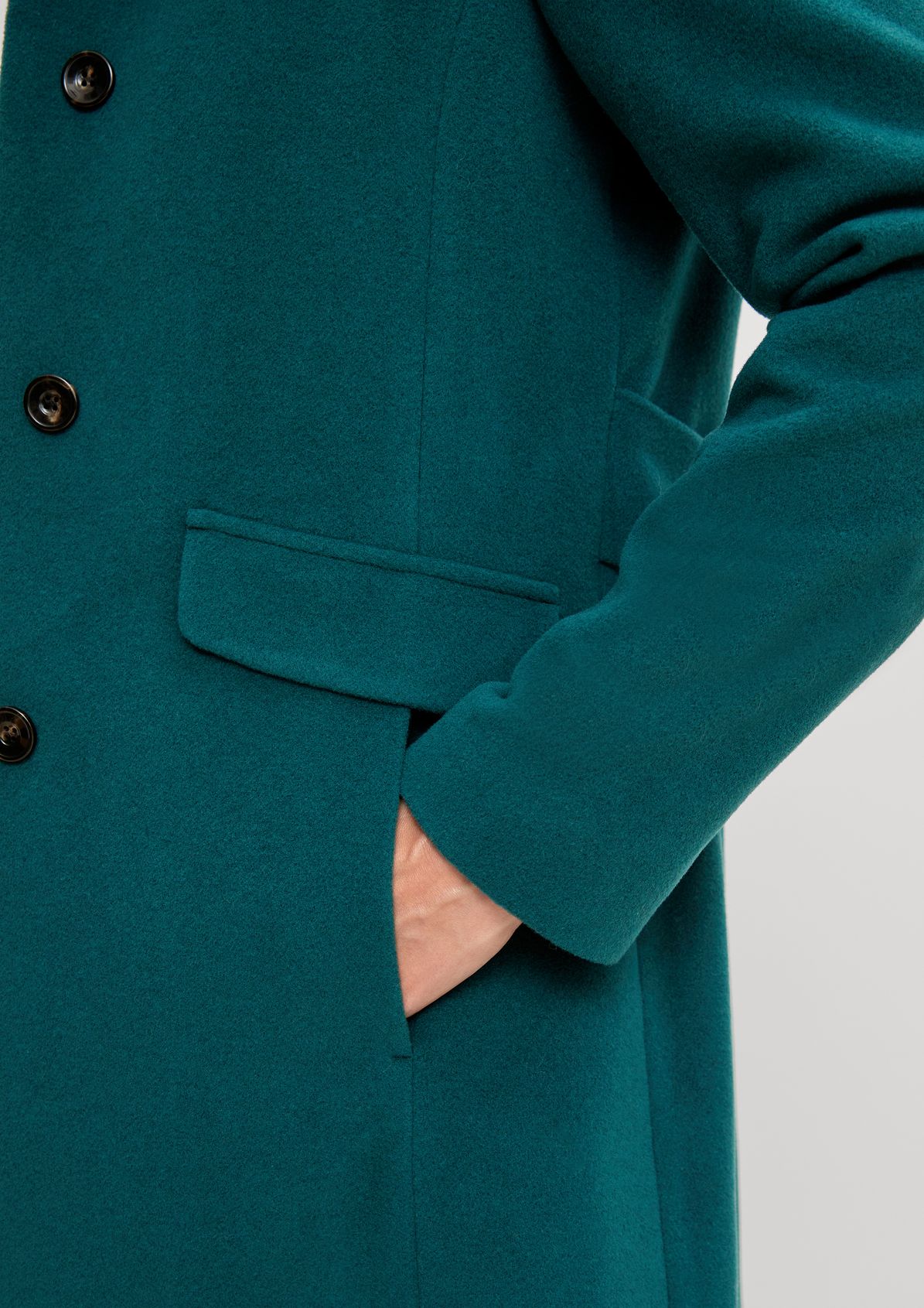 Wool blend coat with a percentage of cashmere from comma