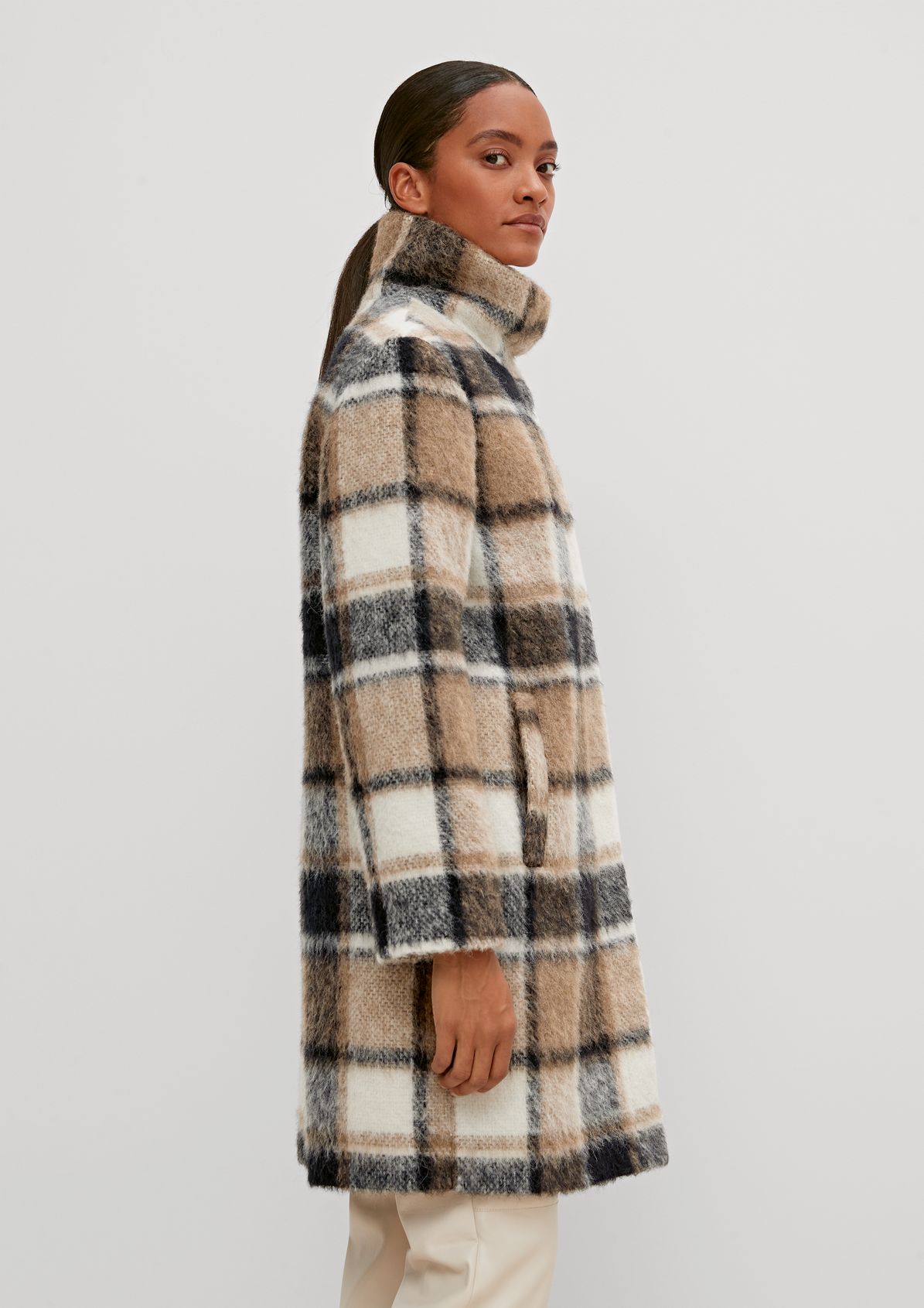 Wool blend coat with a checked pattern from comma