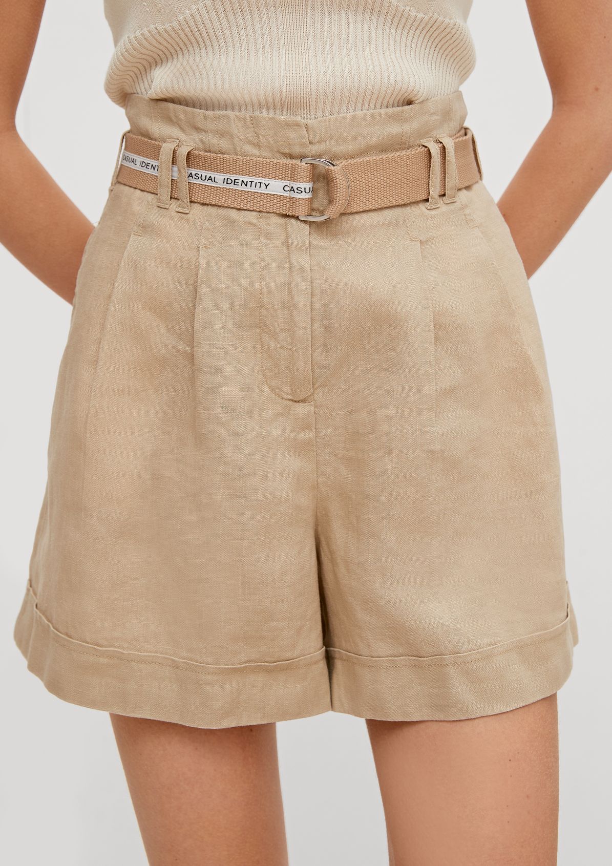 Regular fit: linen shorts with pleated details from comma