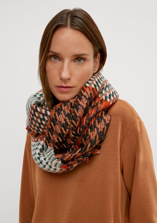 Scarf with herringbone pattern from comma