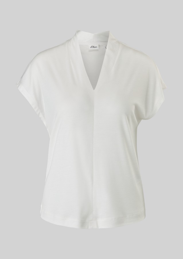 Femmes Shirts & tops | T-shirt à encolure en V pleine d’audace - XX04148