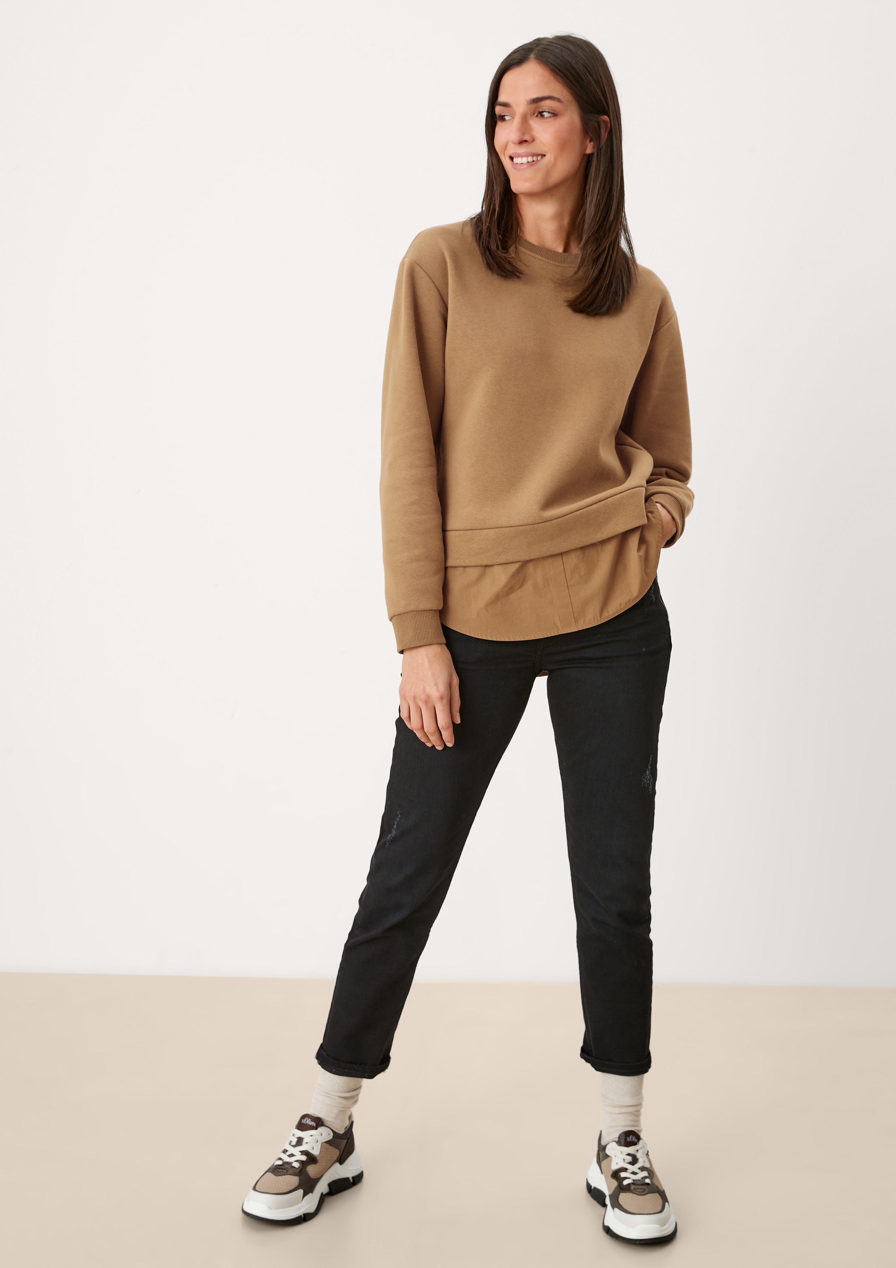 Sweatshirt