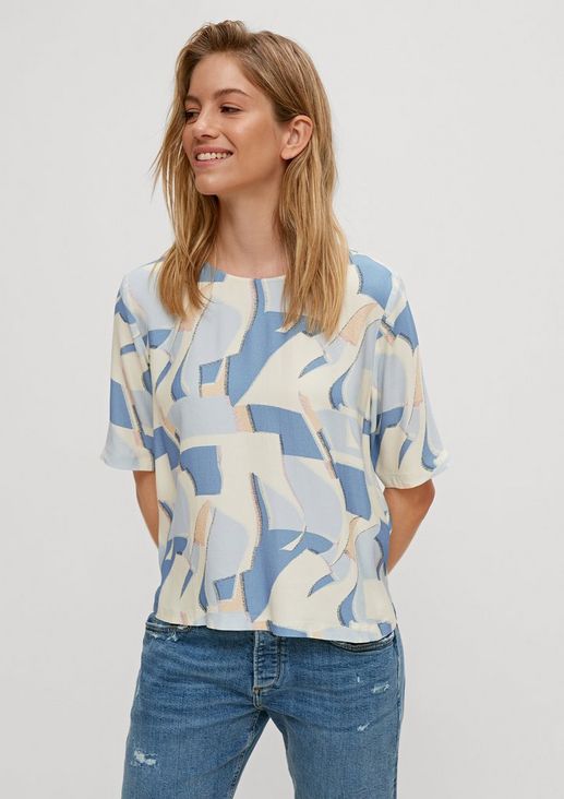 Blouse top with a cut-out from comma