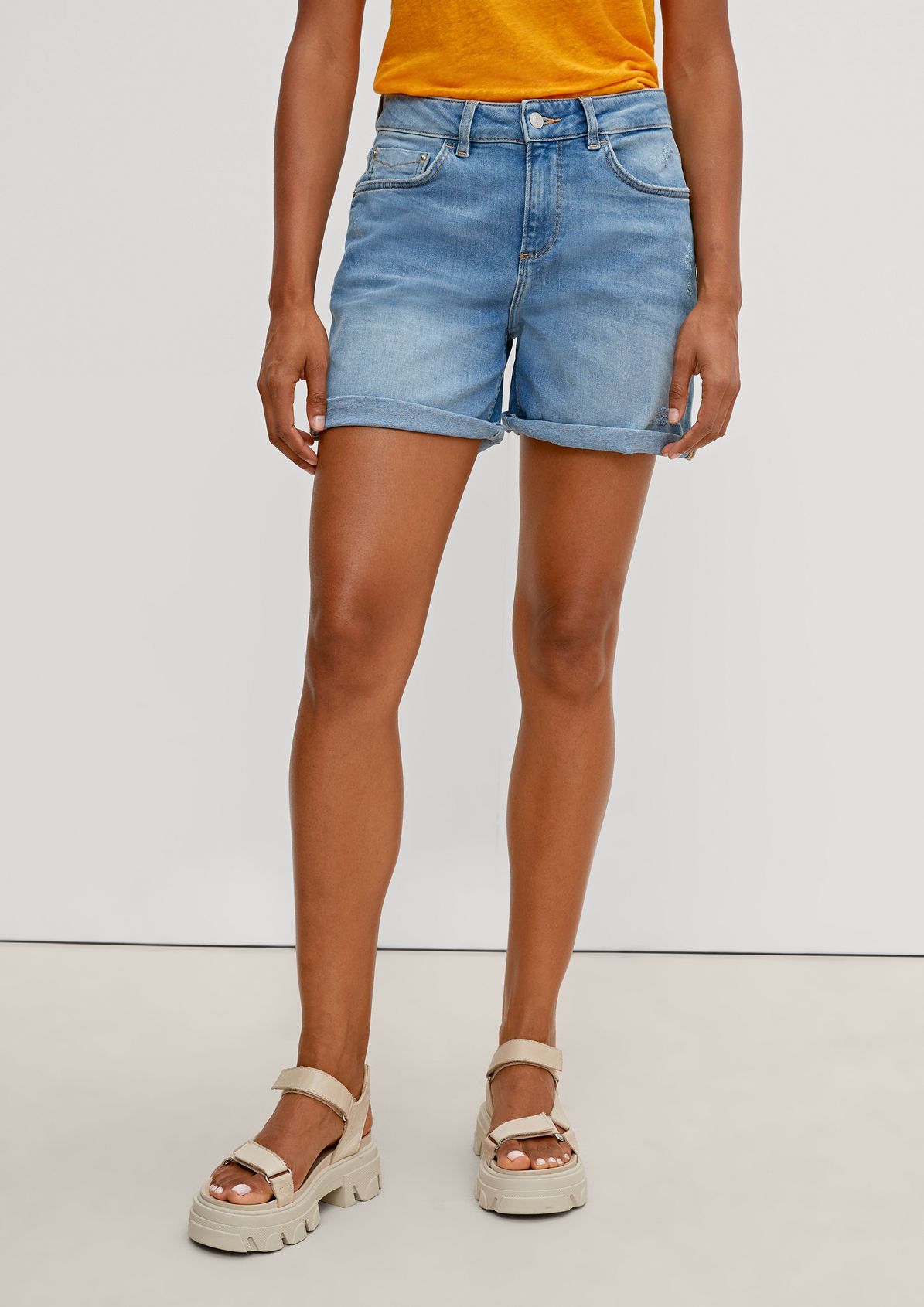 Regular fit: denim shorts with vintage details from comma