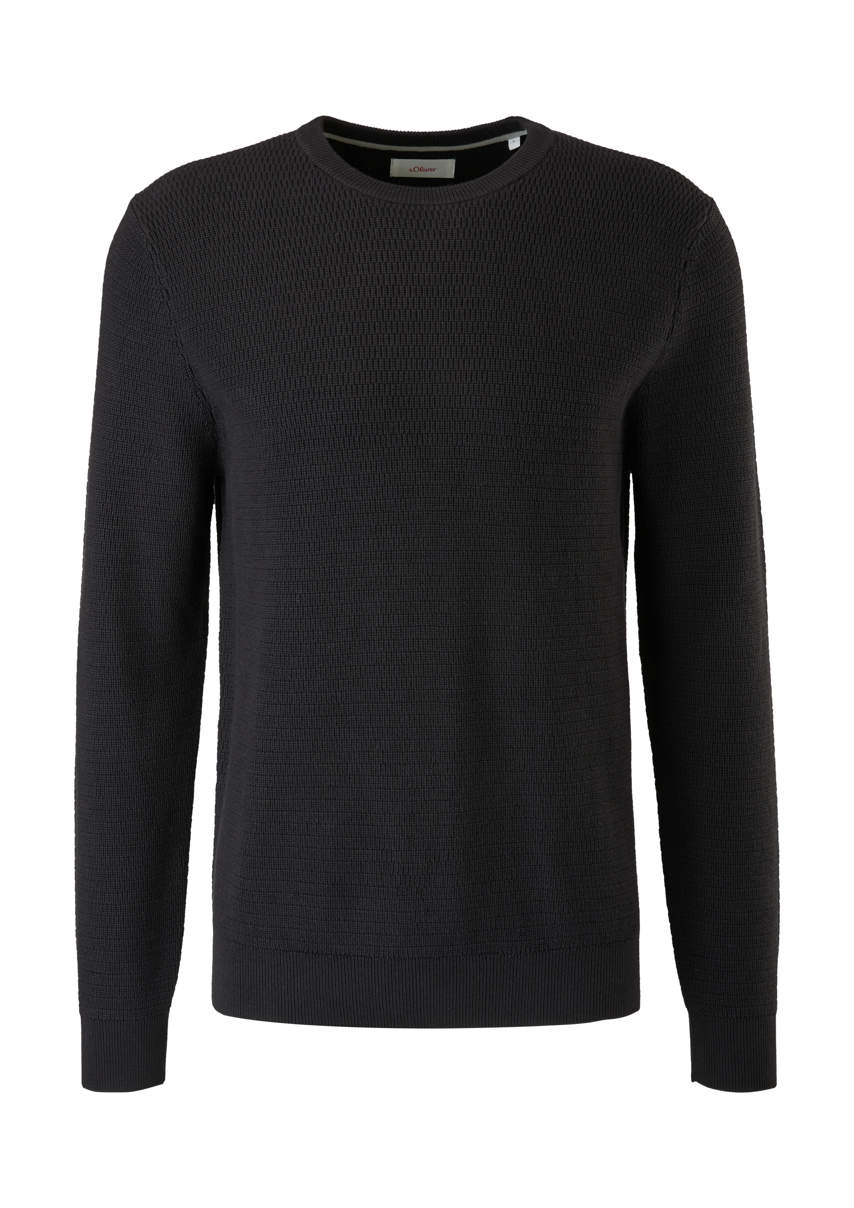 Knitted pullover