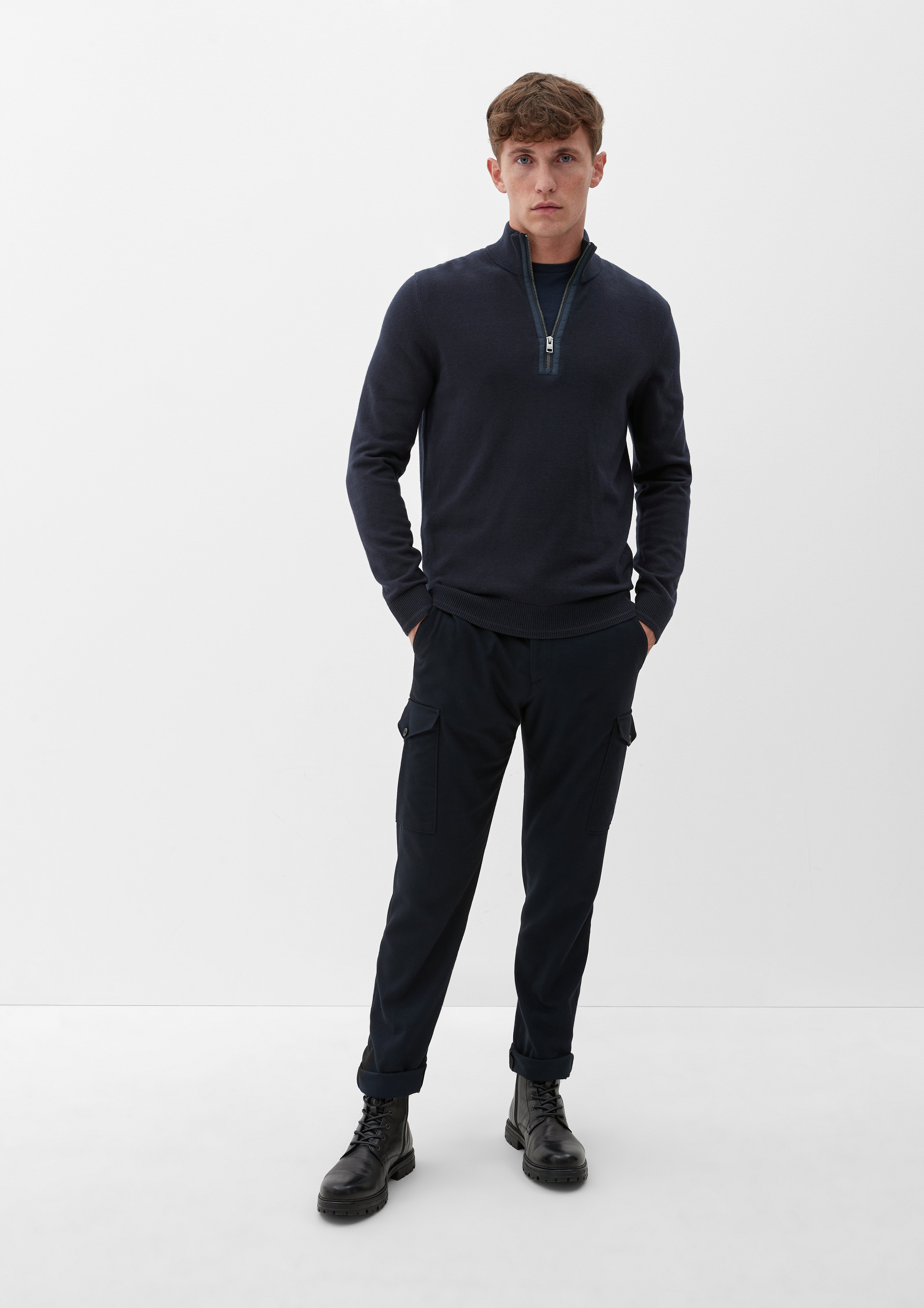 Knitted pullover