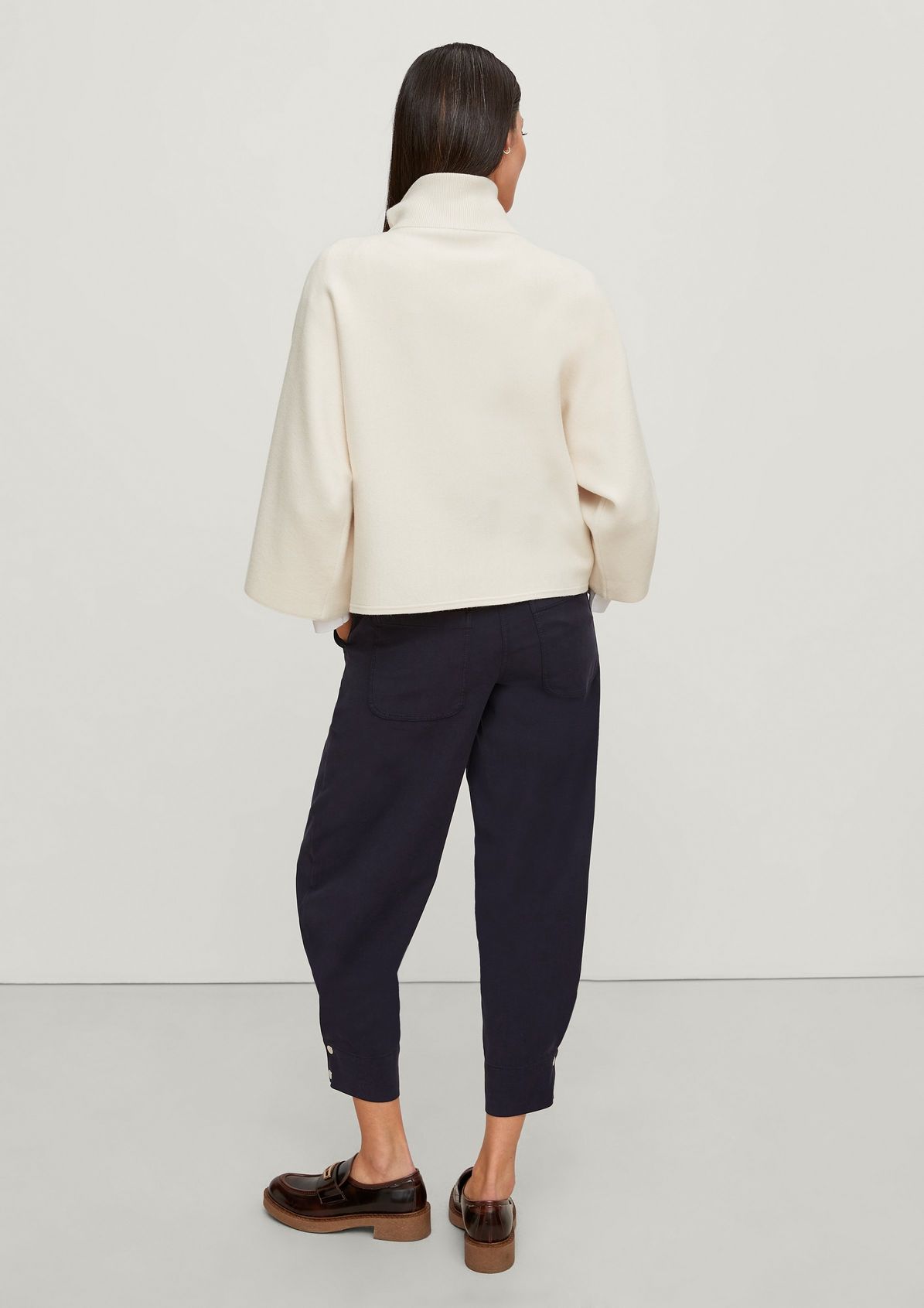 Fine knit jumper with a stand-up collar from comma