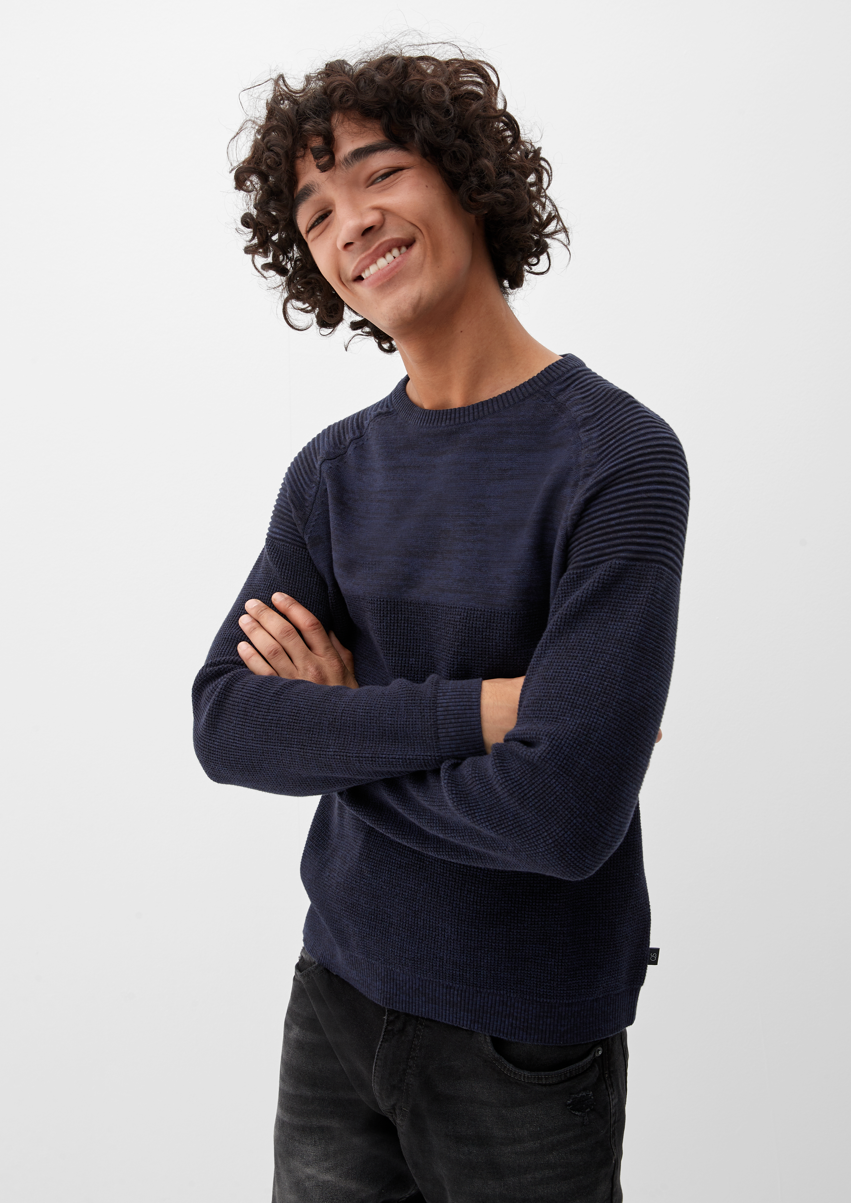 Knitted pullover