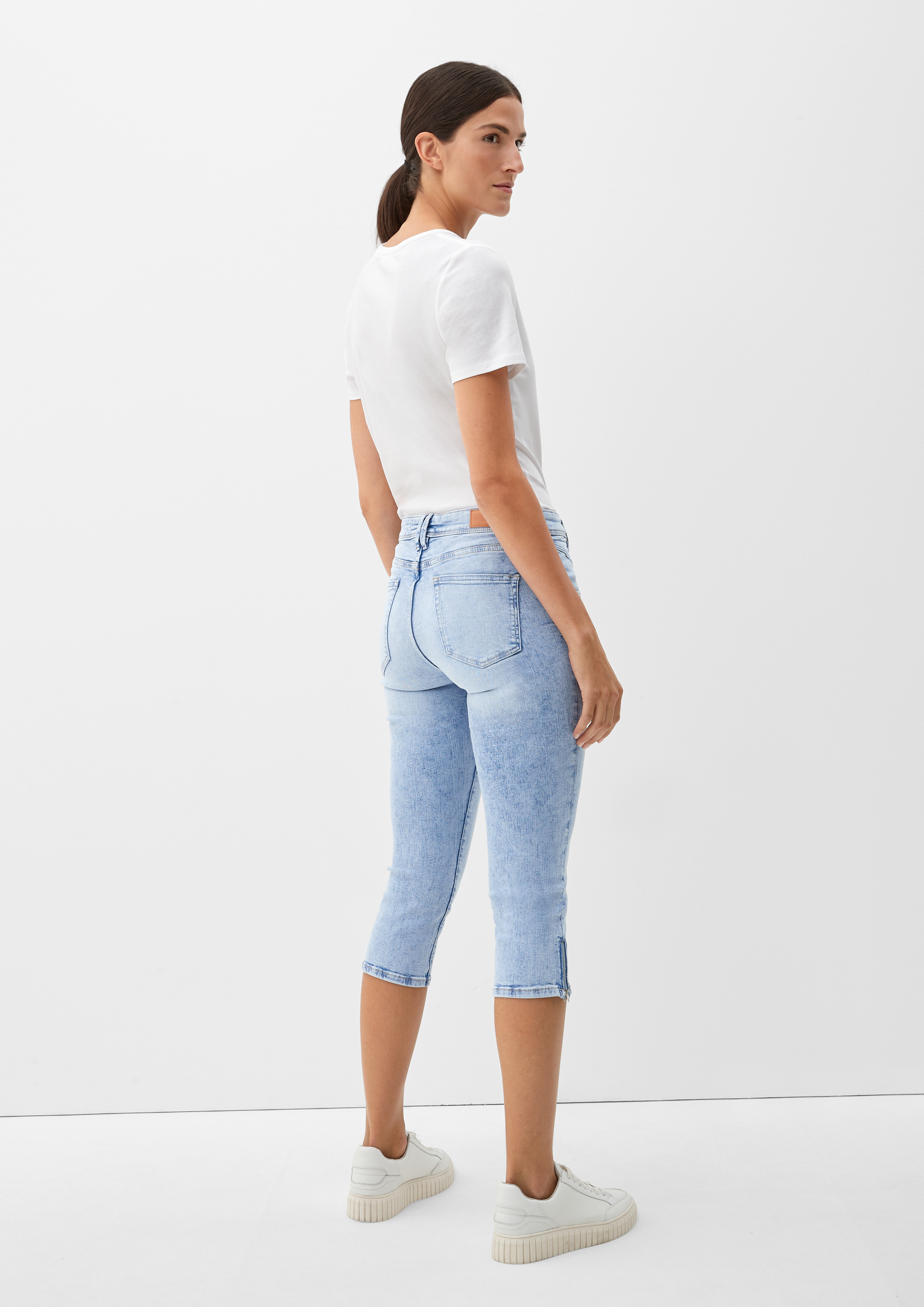 Capri trousers