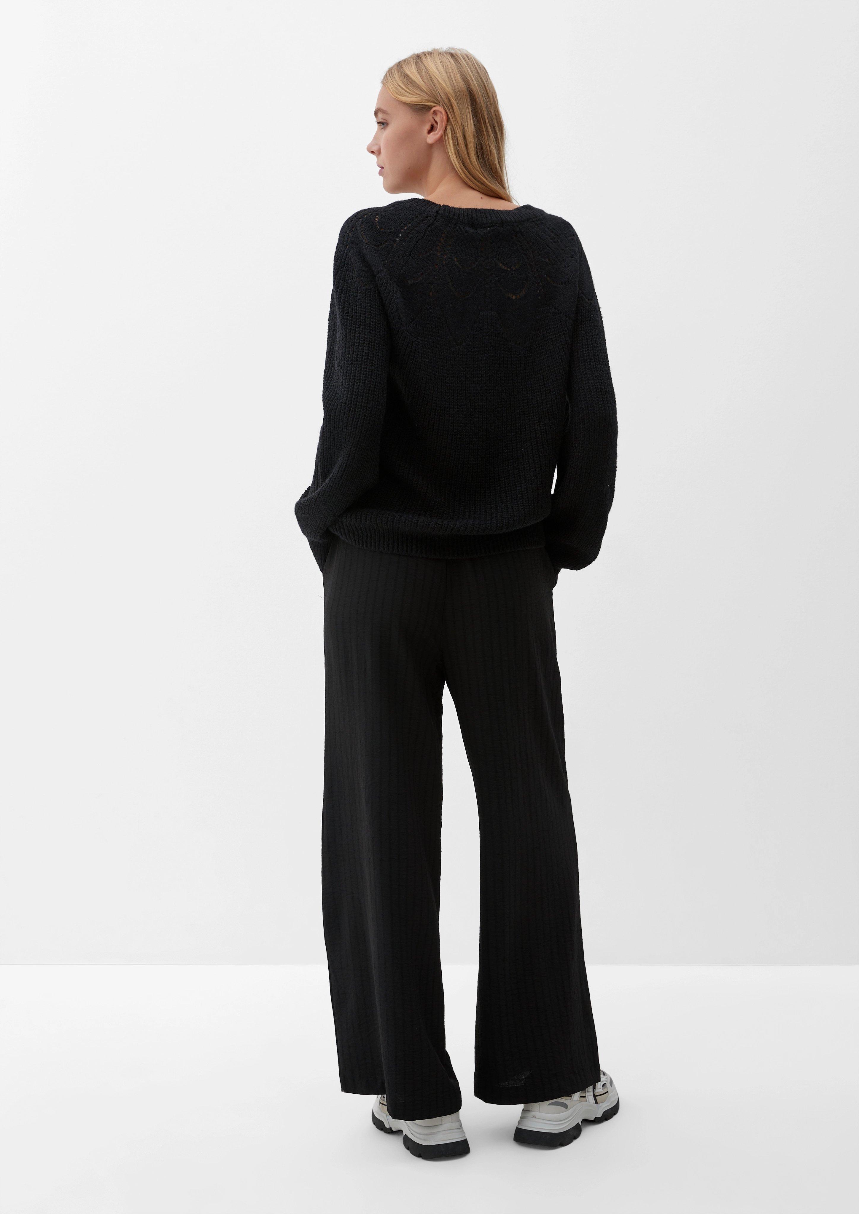 Knitted pullover