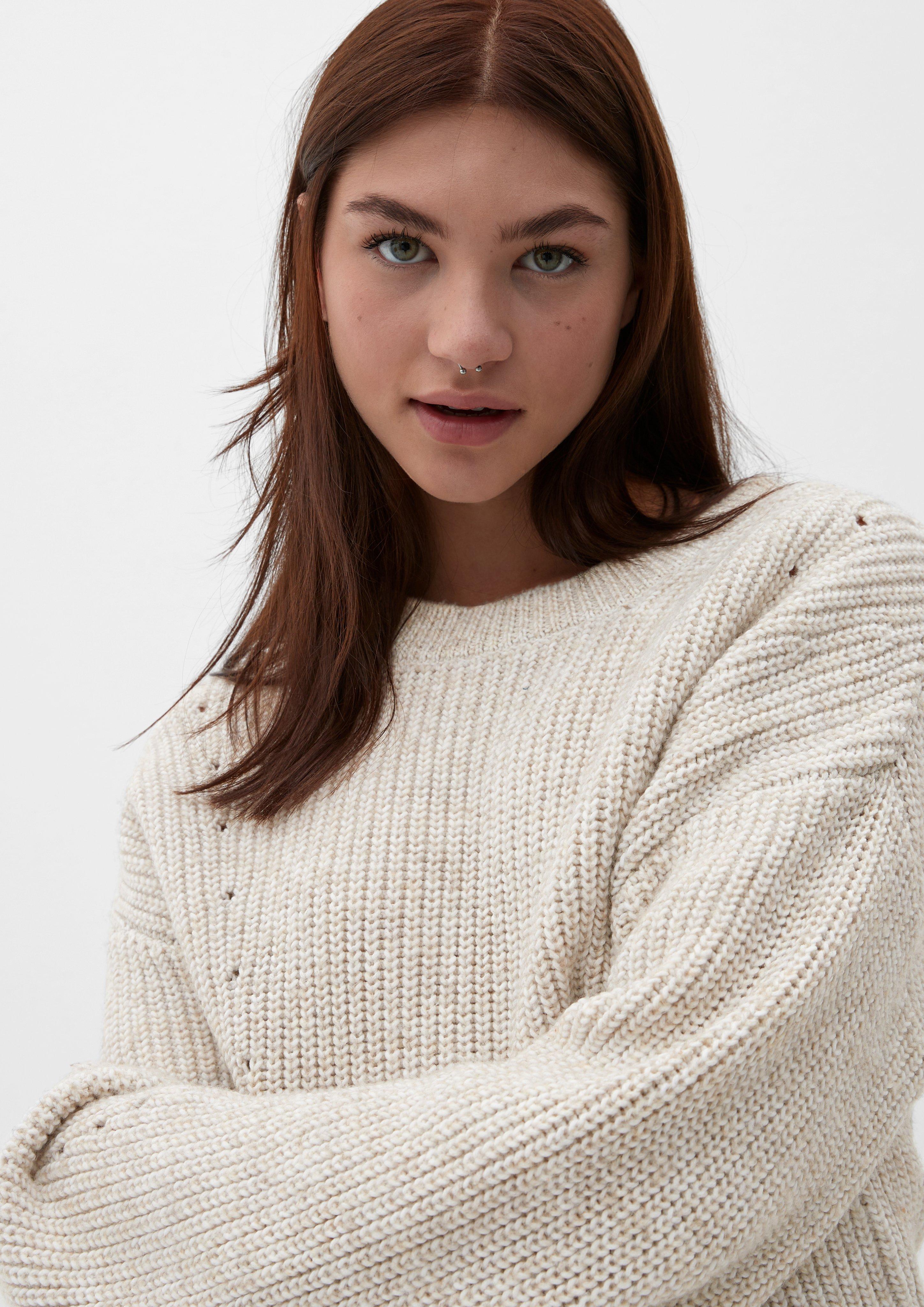 Knitted pullover
