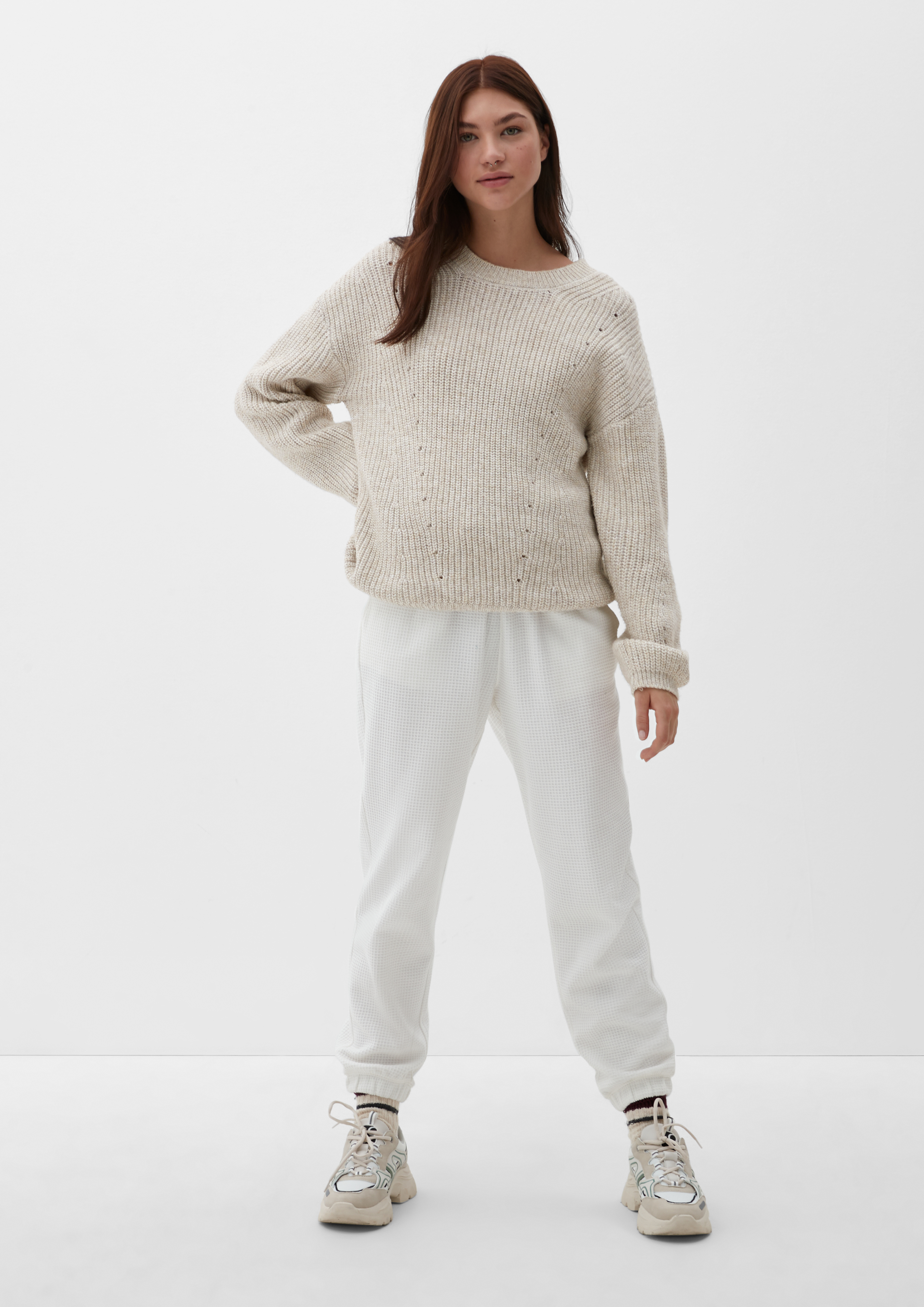 Knitted pullover